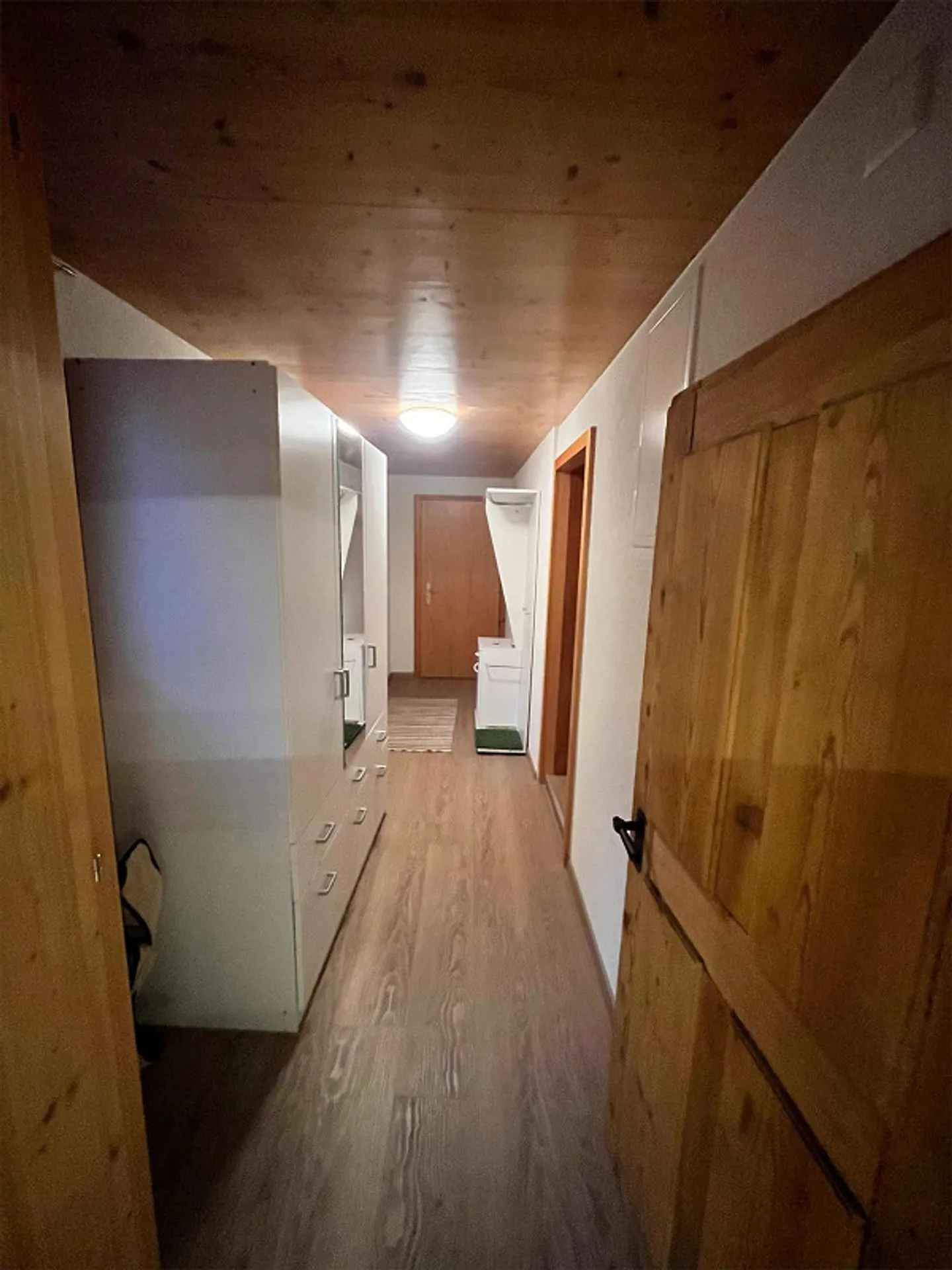 Gemütliche und möblierte 1.5-Zimmer-Wohnung mit Balkon in Guttet-Feschel - Foto 7 von 8