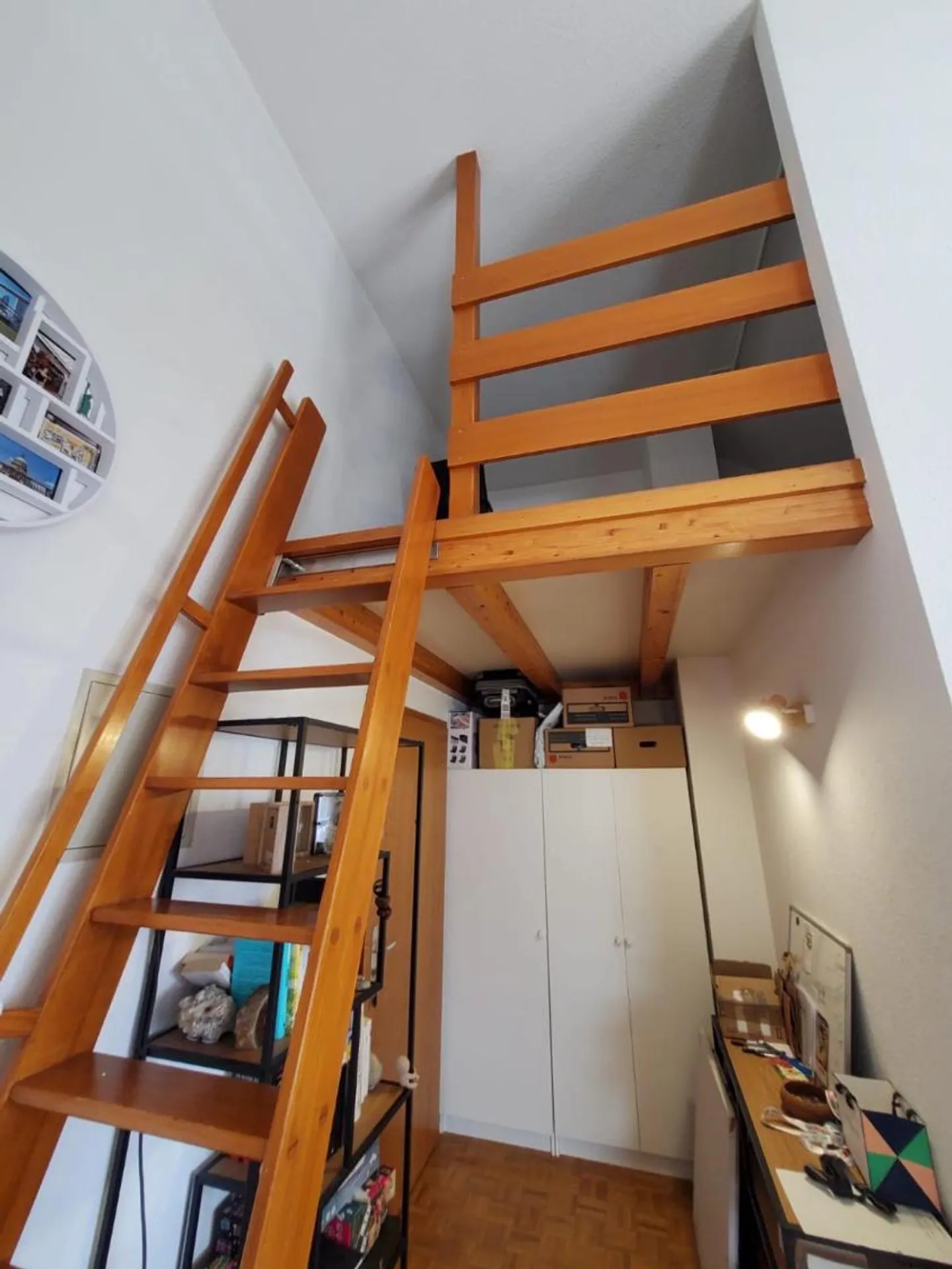Assunzione del contratto di locazione? Bellissimo appartamento mansardato con 3 camere e galleria a Versoix - Foto 9 di 11