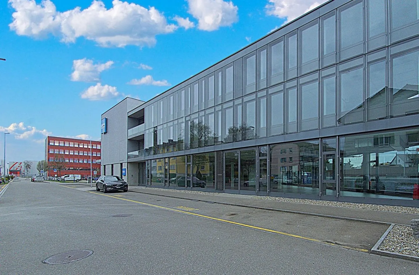 Fully equipped office space with kitchenette(s) and partitions - Photo 13 of 13