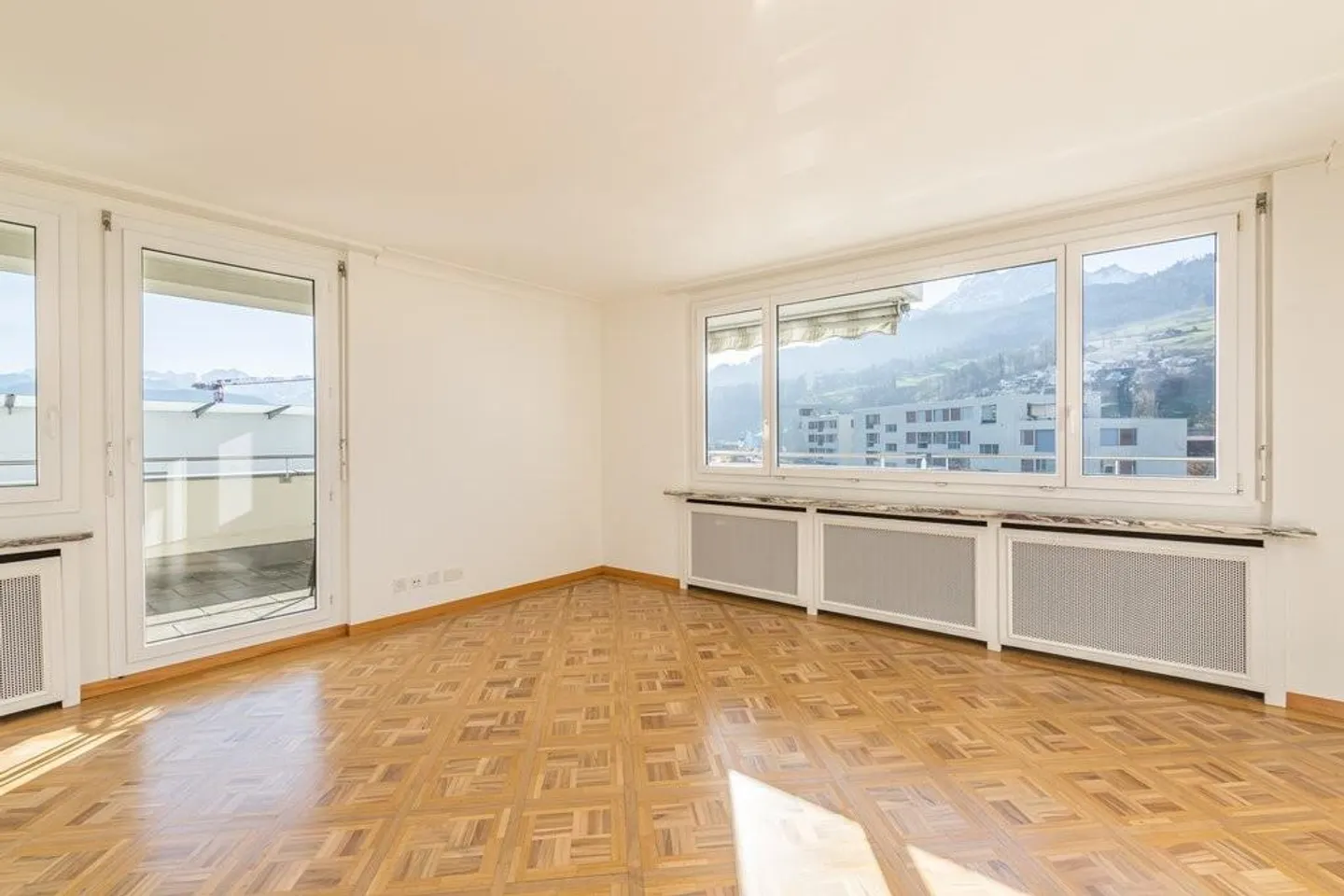Appartement en attique avec vue ! - Photo 5 sur 8