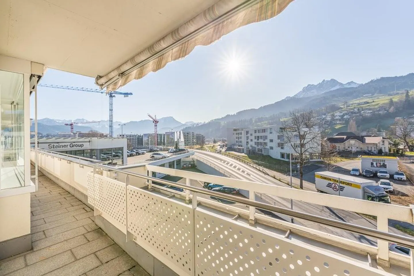 Appartement en attique avec vue ! - Photo 1 sur 8