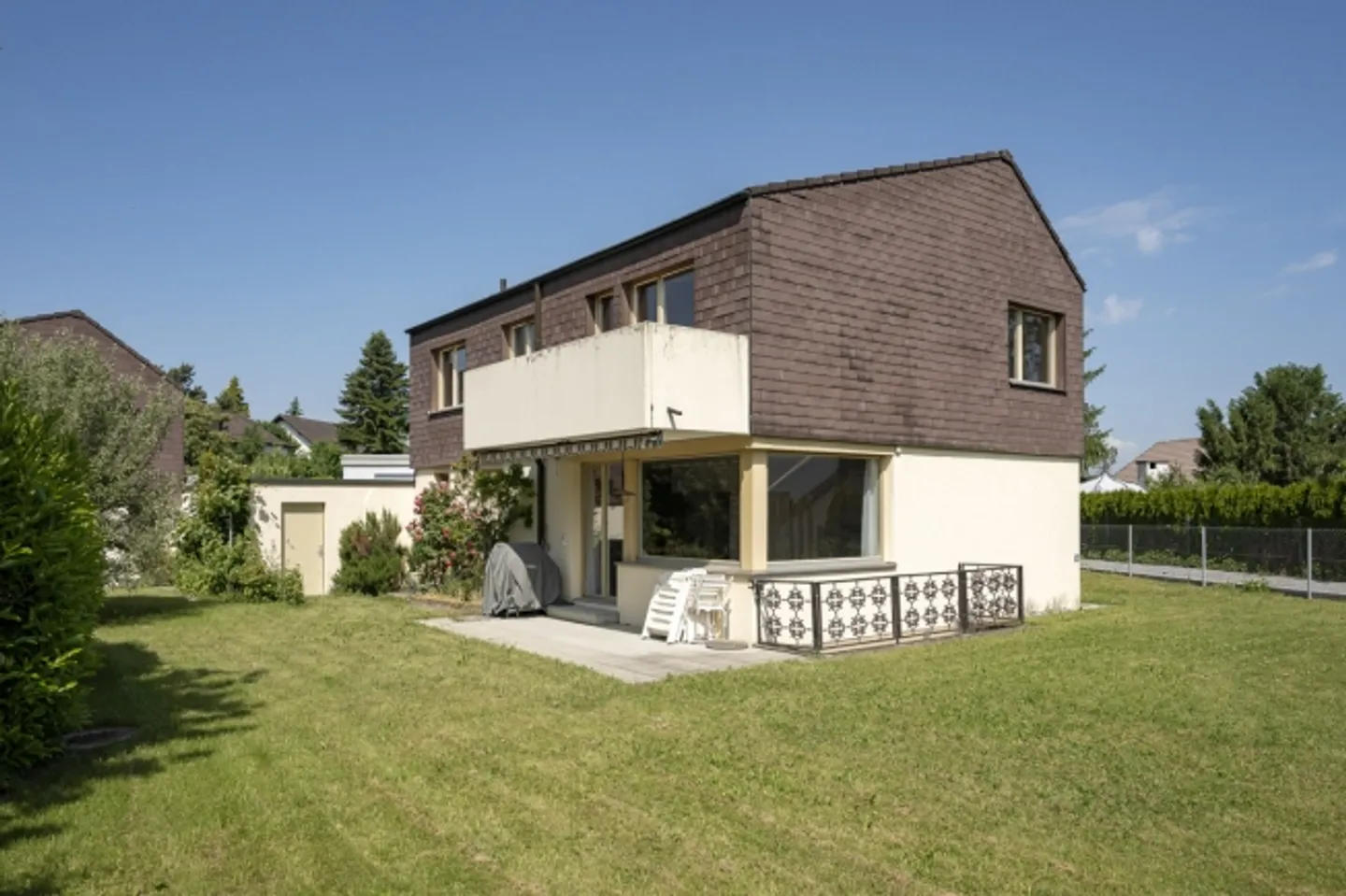Family-Friendly Home in Affoltern - Photo 1 of 1