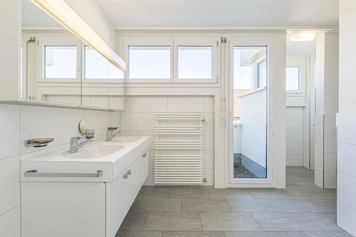 Appartement en attique avec vue ! - Photo 7 sur 8