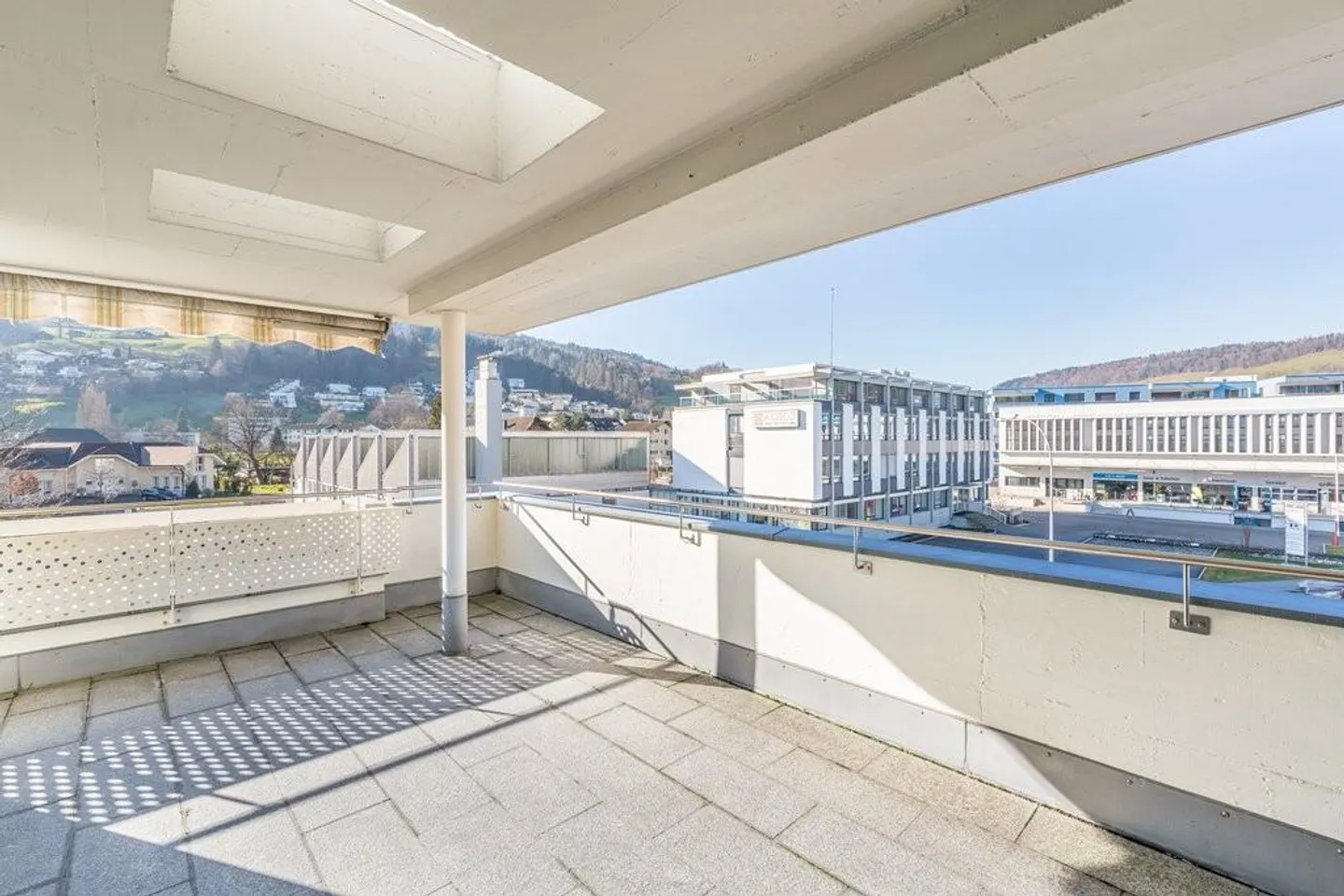 Appartement en attique avec vue ! - Photo 8 sur 8