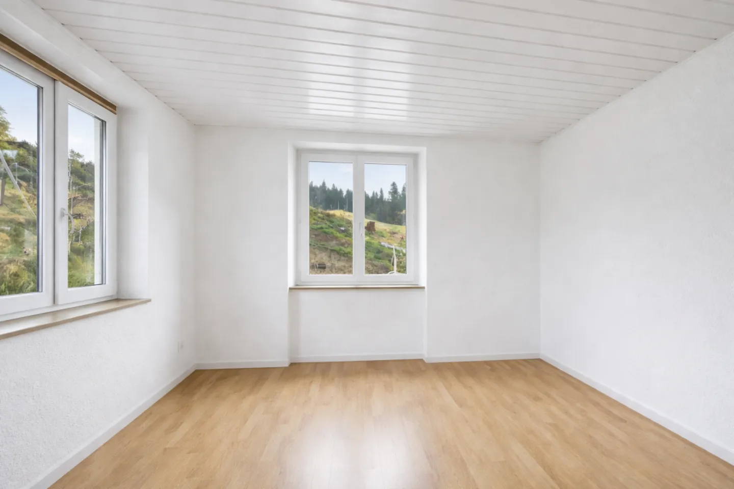 Charming semi-detached house with character - Photo 4 of 10