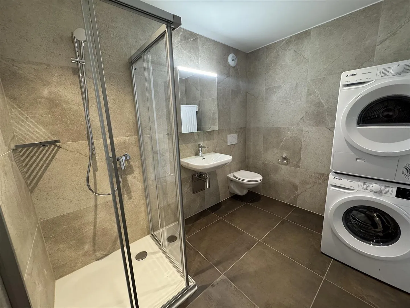 05633 - Appartement 2½ pièces - IMP. CHAMP-RIOND 12 - MATRAN - Photo 6 sur 8