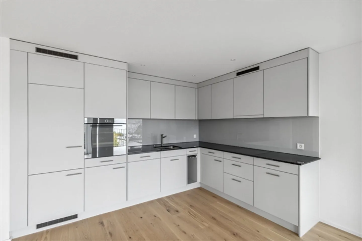 Modernes Apartment mit Seeblick - Foto 3 von 11