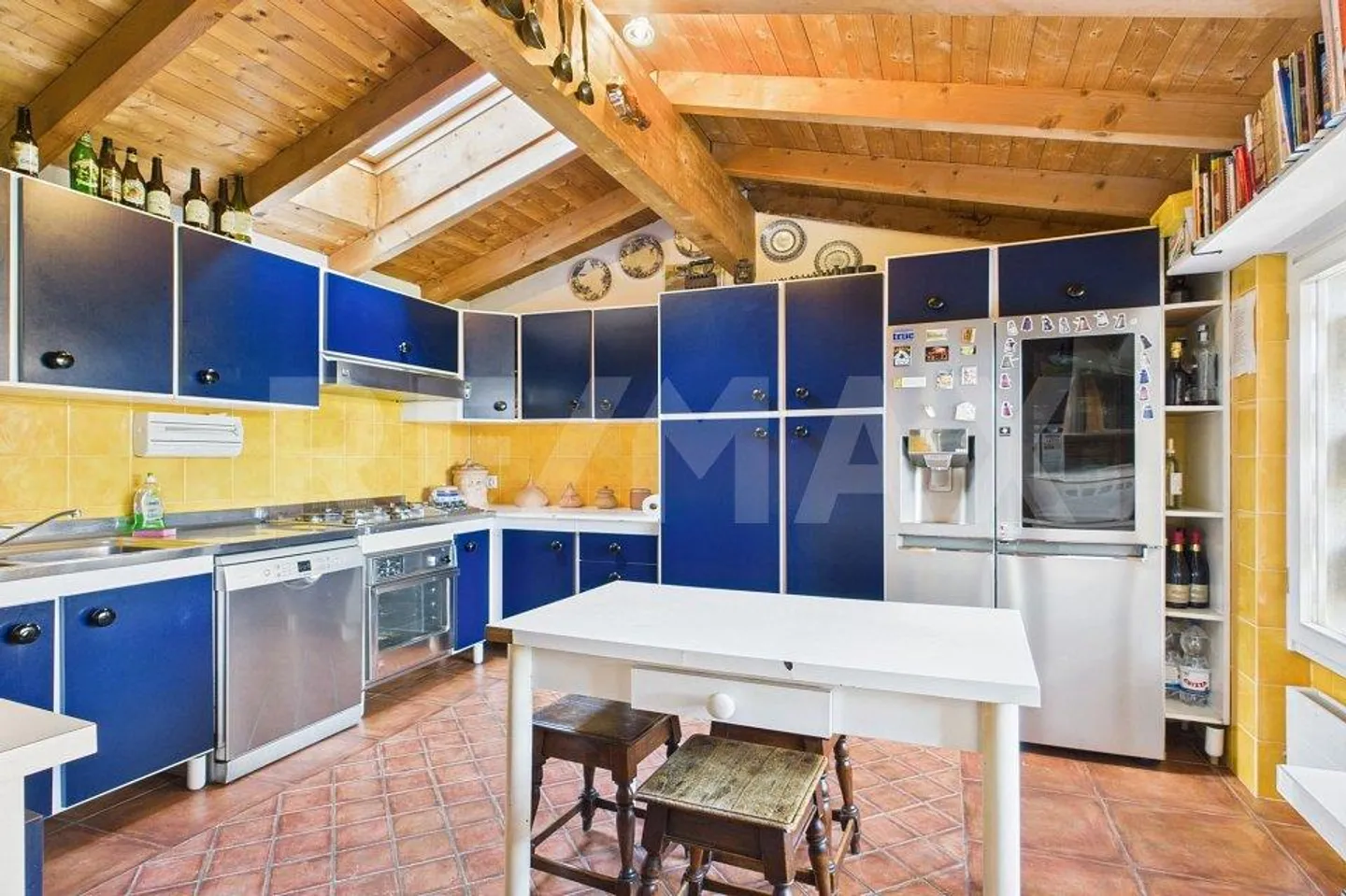 Ampia casa con vista e tanto carattere - Foto 9 di 13