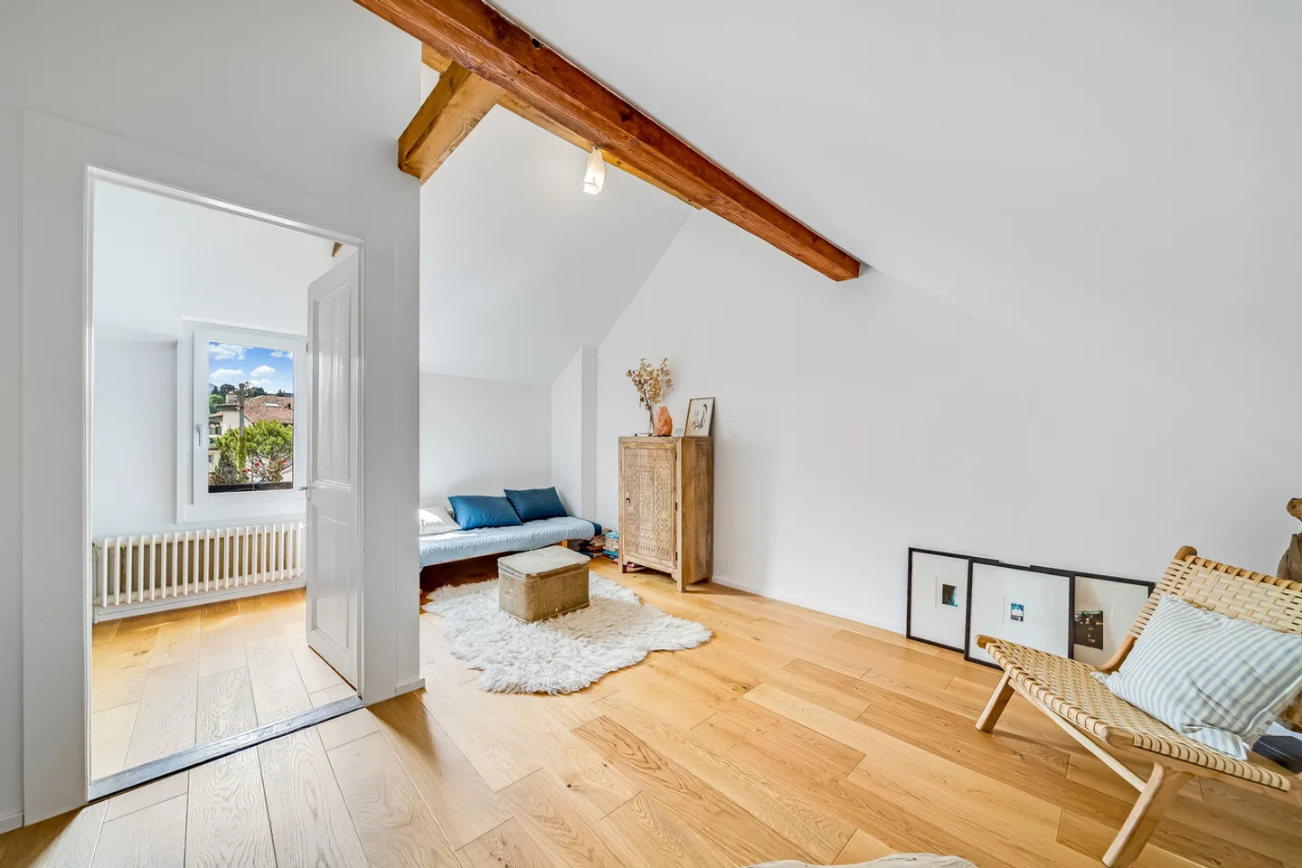 APPARTEMENT RÉNOVÉ - CACHET - OBJET RARE - GARAGE BOX - EN EXCLUSIVITÉ - Photo 1 sur 9