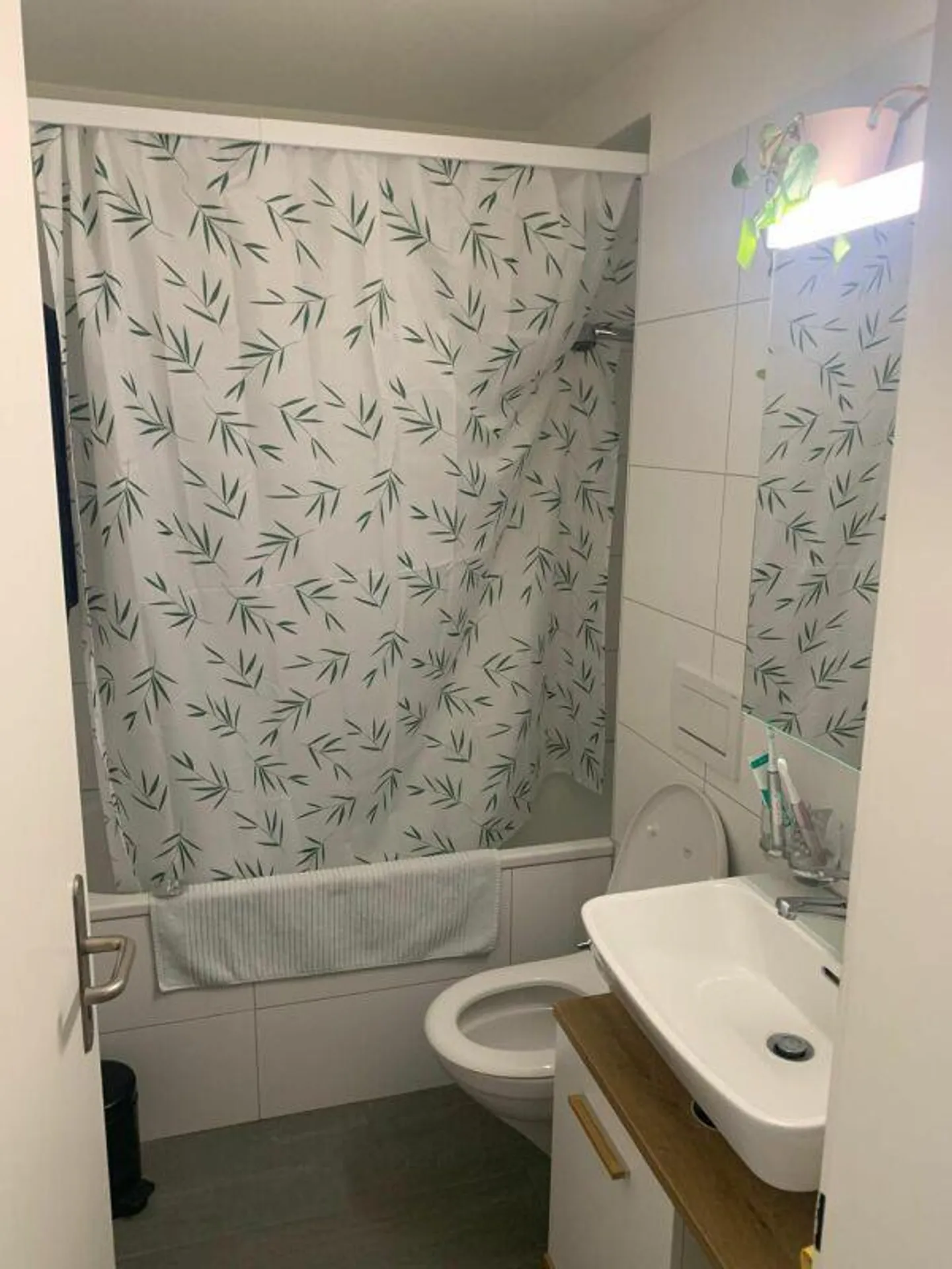 Central Located 3-Room Penthouse - Photo 7 of 9