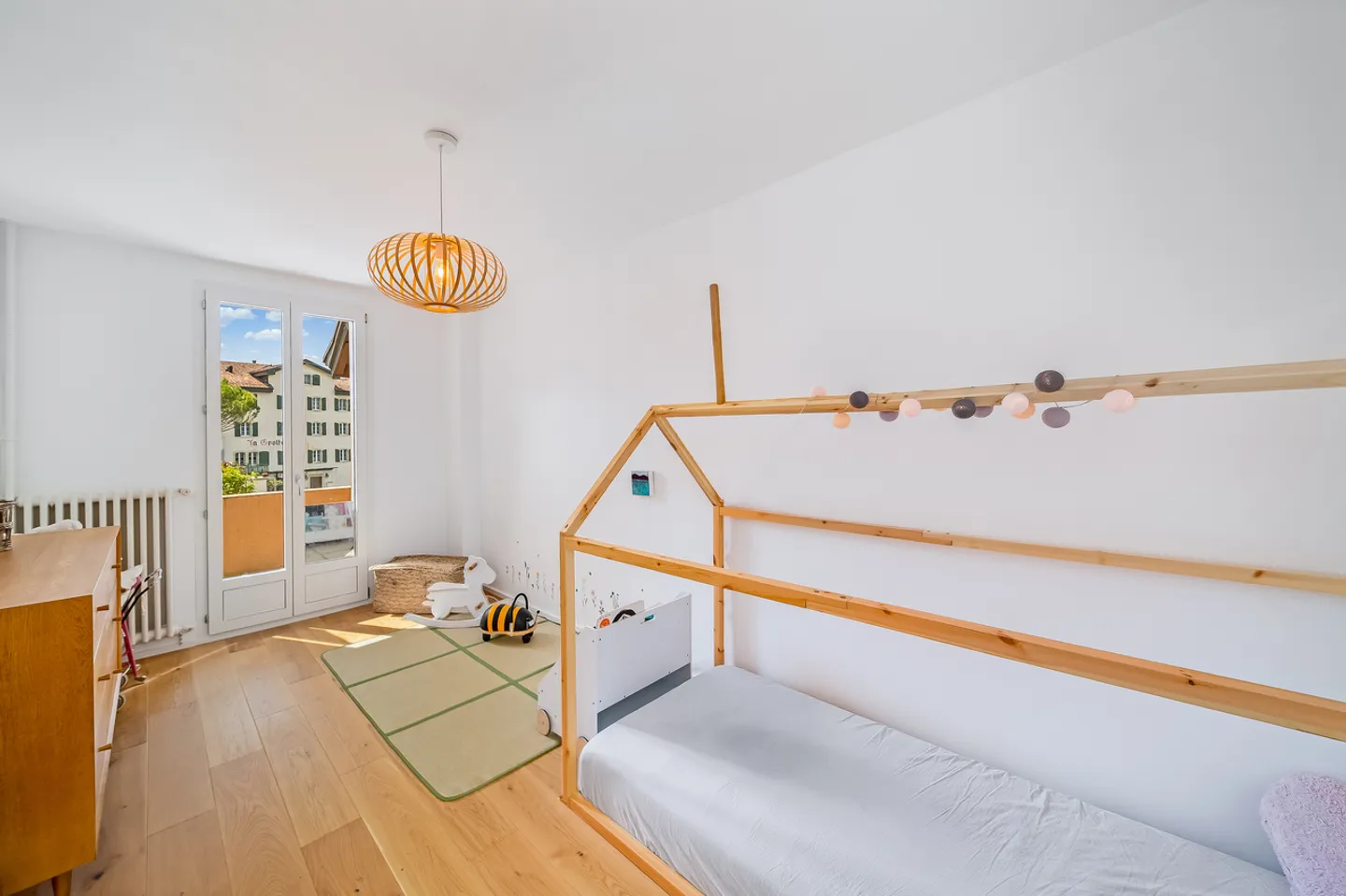 APPARTEMENT RÉNOVÉ - CACHET - OBJET RARE - GARAGE BOX - EN EXCLUSIVITÉ - Photo 5 sur 9