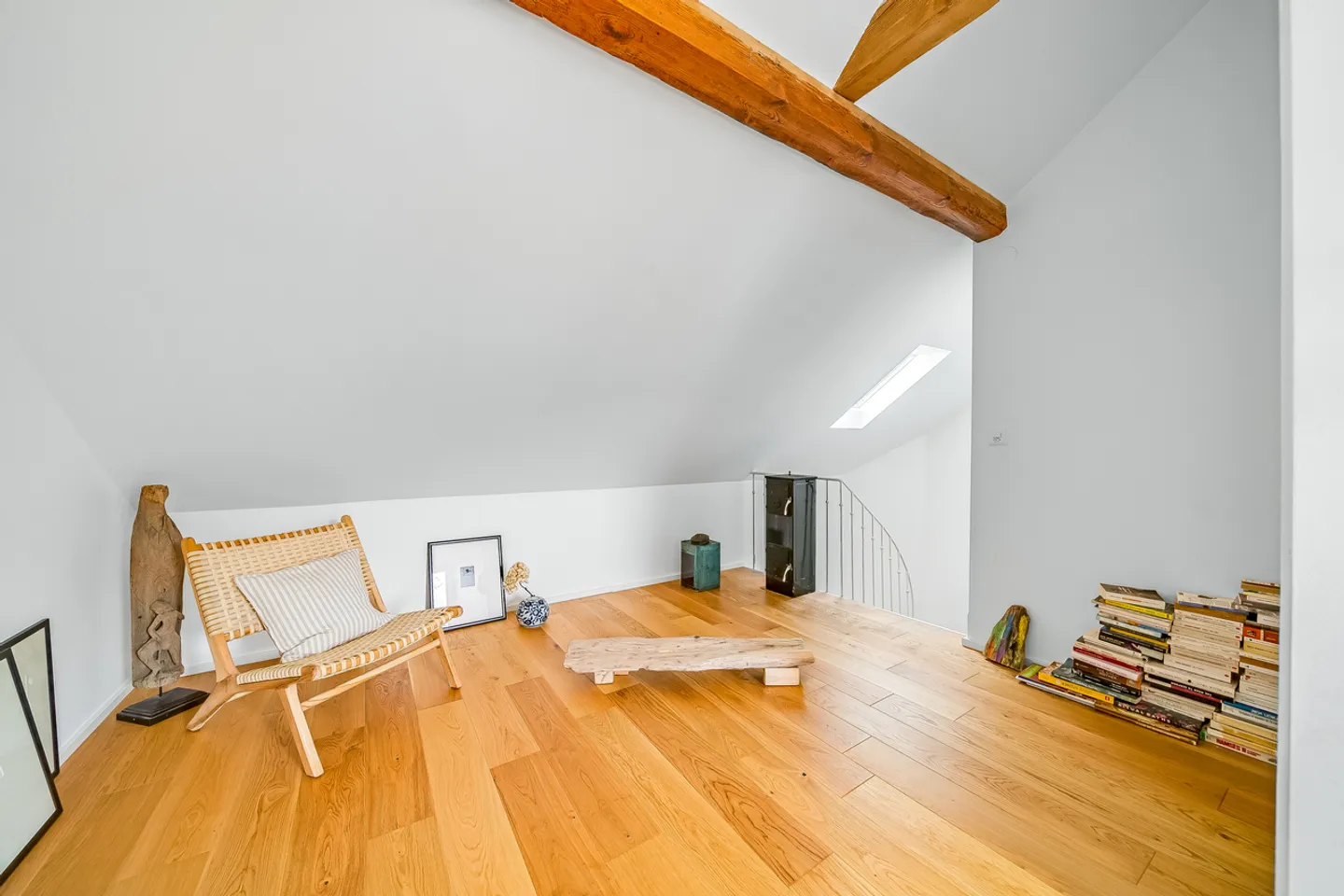 APPARTEMENT RÉNOVÉ - CACHET - OBJET RARE - GARAGE BOX - EN EXCLUSIVITÉ - Photo 8 sur 9