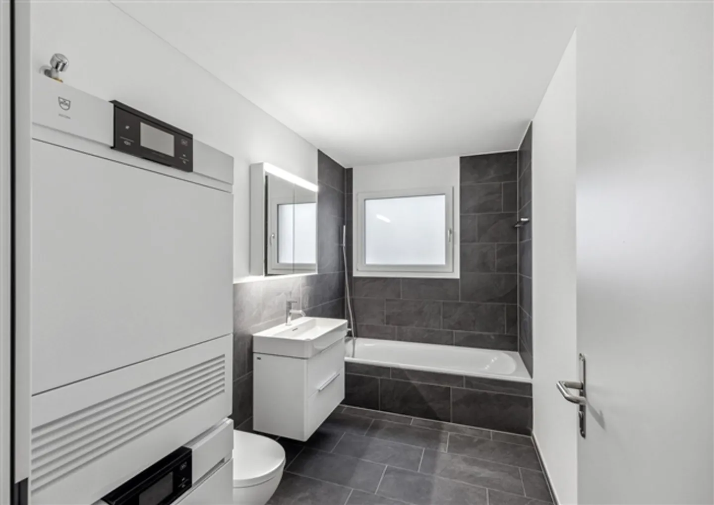 Modernes Apartment mit Seeblick - Foto 7 von 11