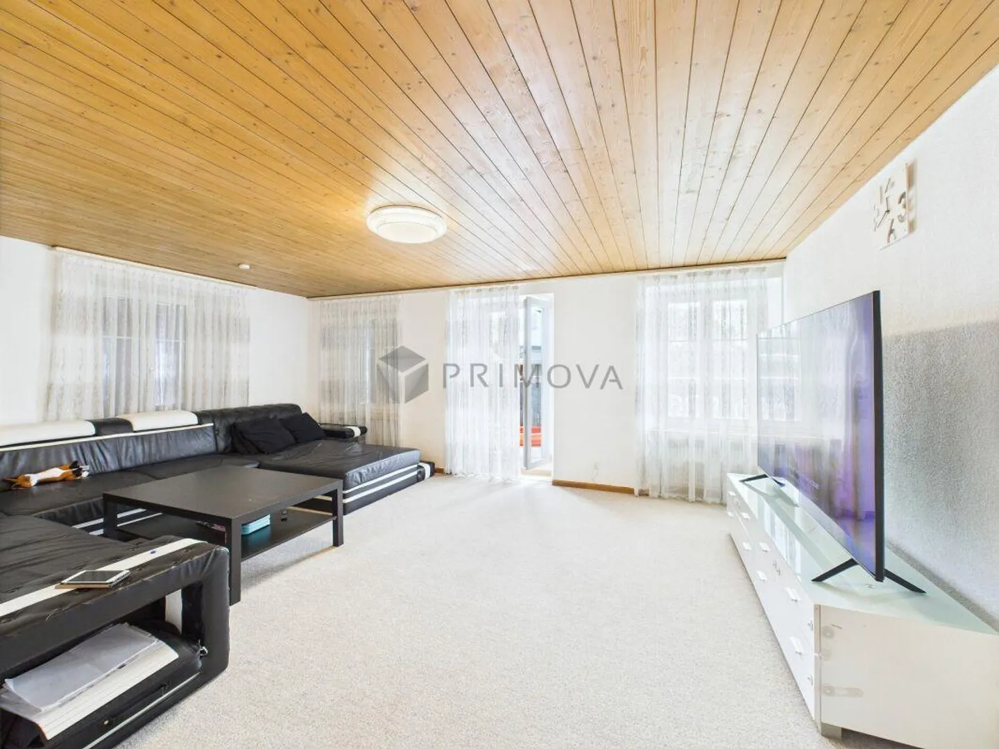 Casa multifamiliare ben tenuta con potenziale di sviluppo - investimento solido per il futuro - Foto 8 di 13
