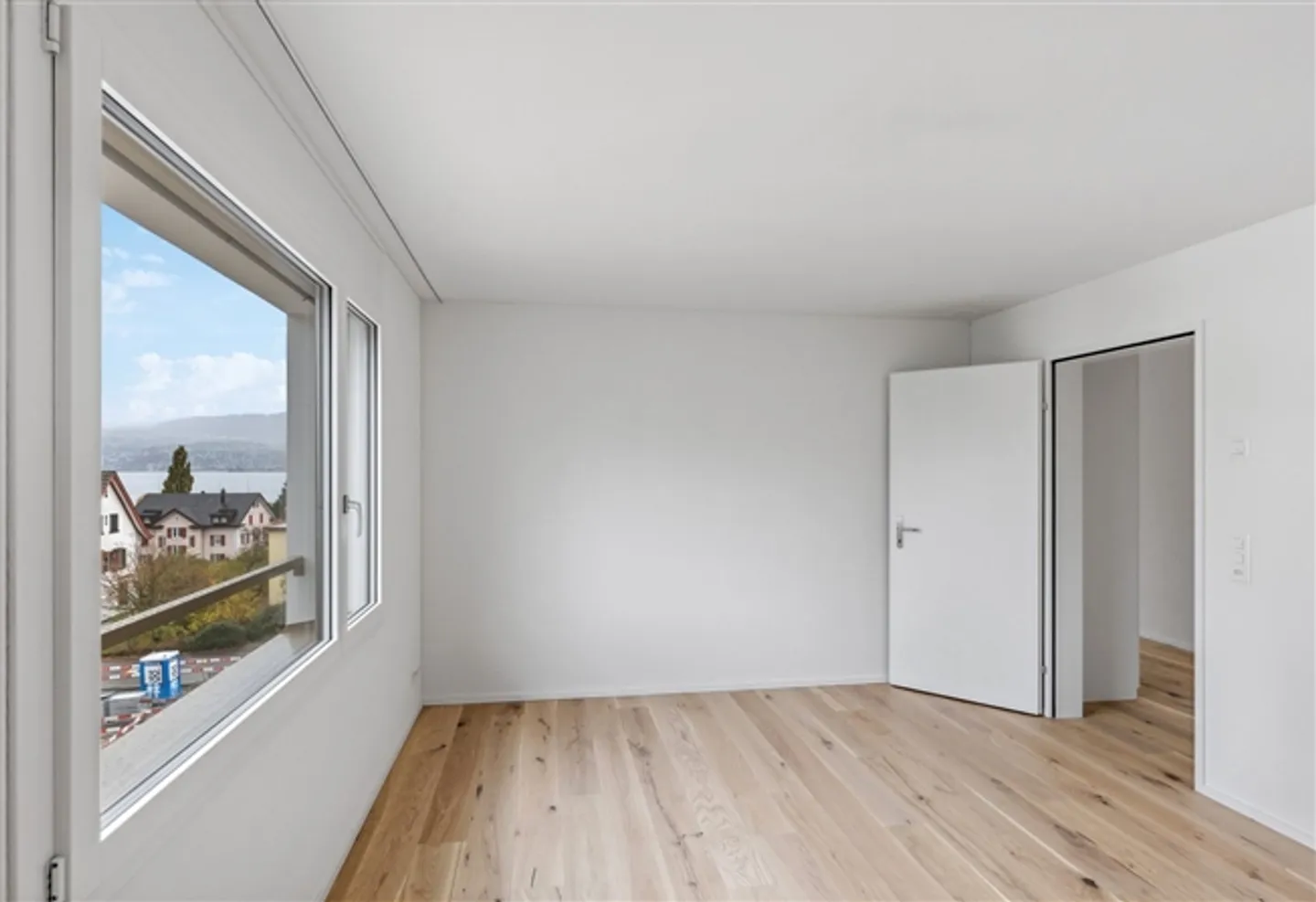 Modernes Apartment mit Seeblick - Foto 9 von 11