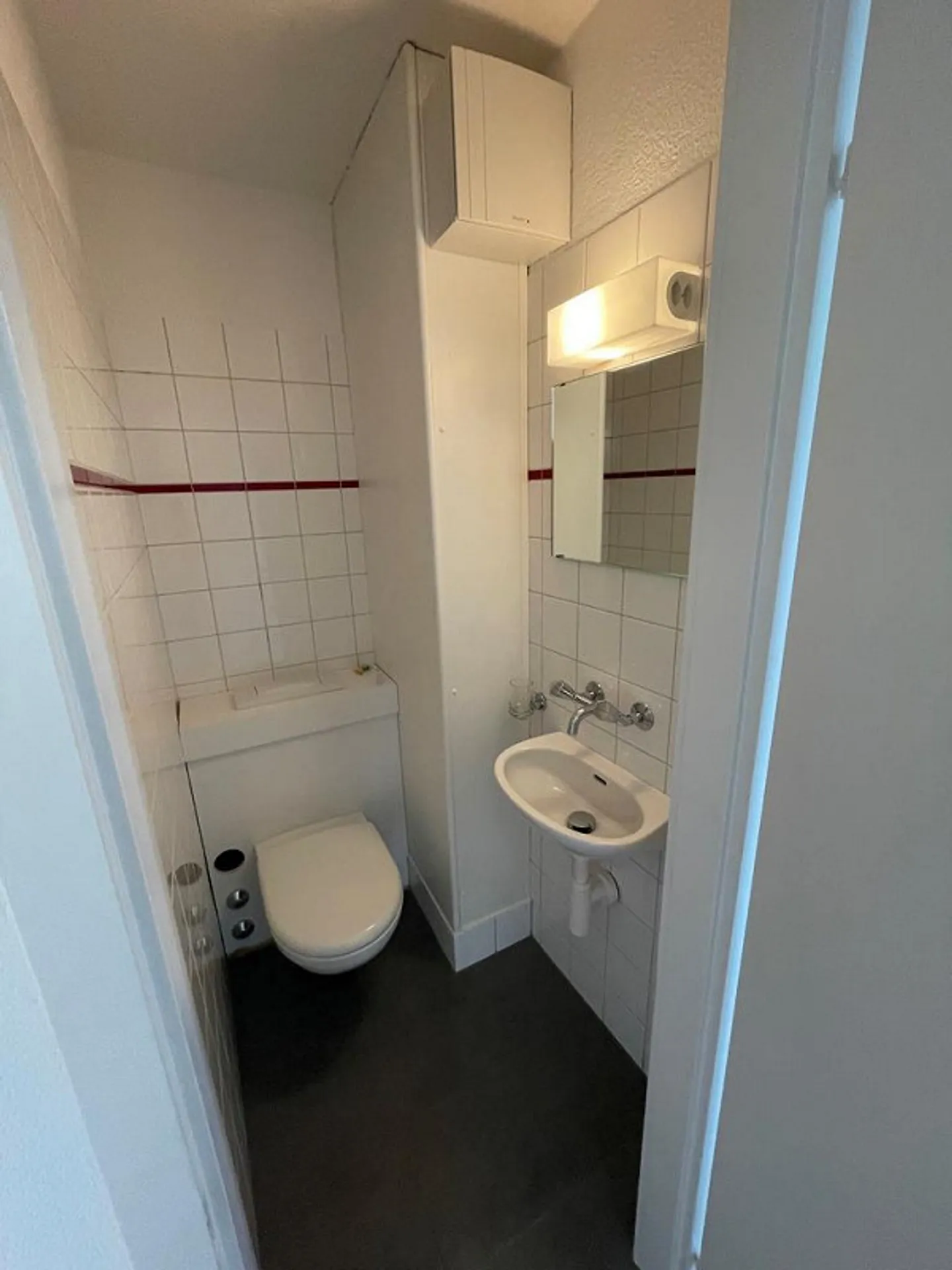 Votre maison fraîchement rénovée vous attend! - Photo 5 sur 12