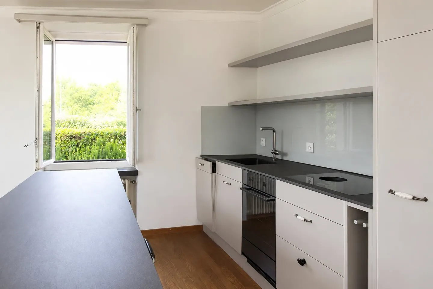 Versatile and very generous property with charm and potential - Photo 10 of 17