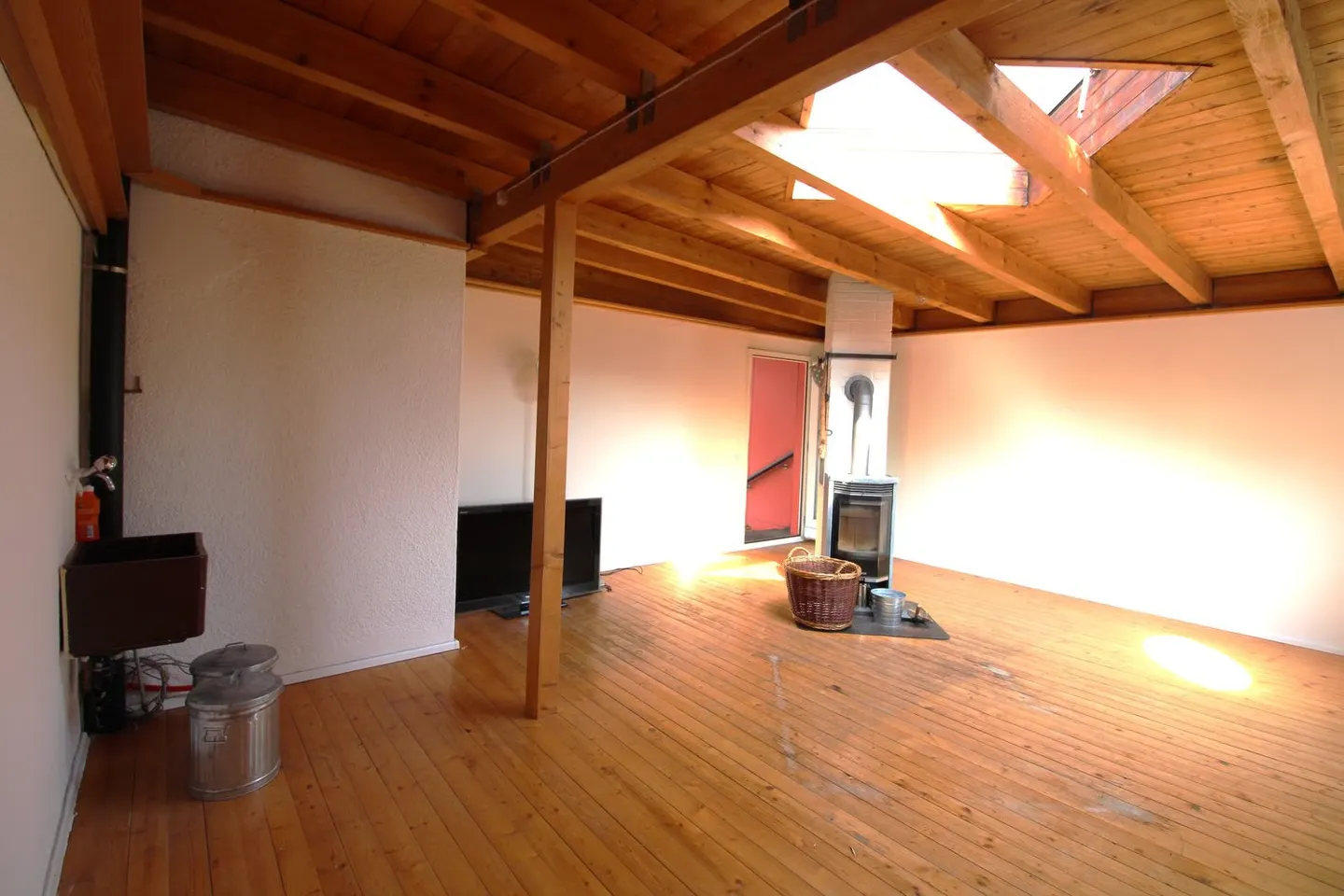 Versatile and very generous property with charm and potential - Photo 12 of 17