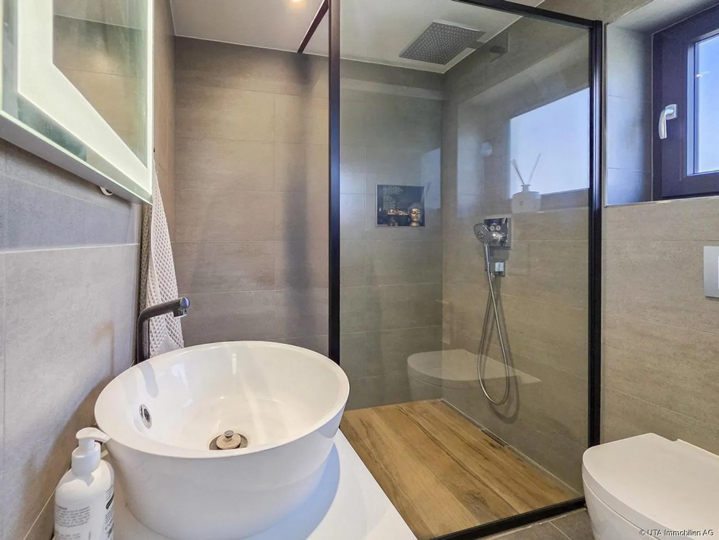 Exclusive living quality in a quiet location with a large garden - Photo 12 of 18