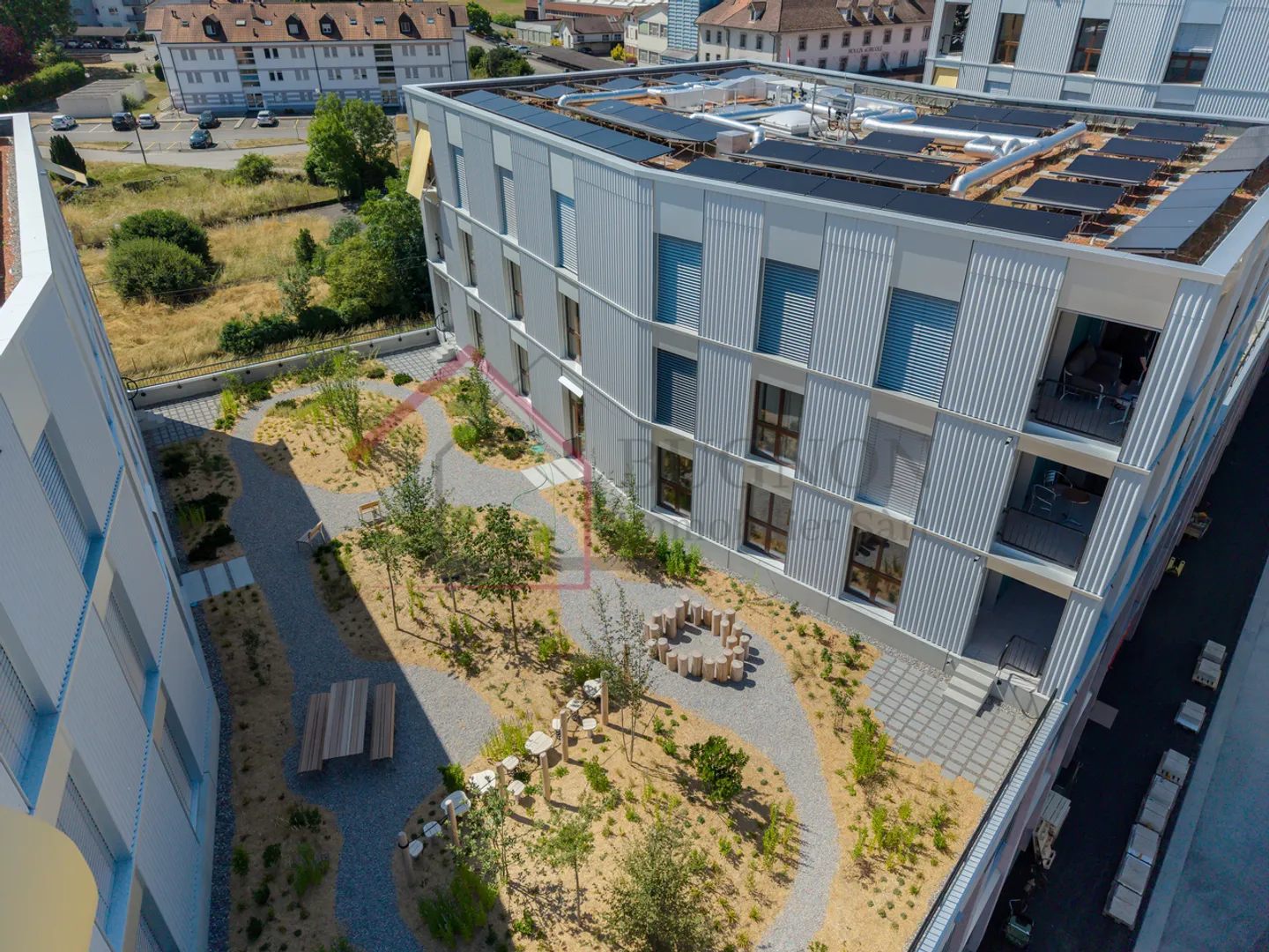 Un nuovo appartamento di 2,5 stanze che unisce comfort, sostenibilità e mobilità - Foto 12 di 13