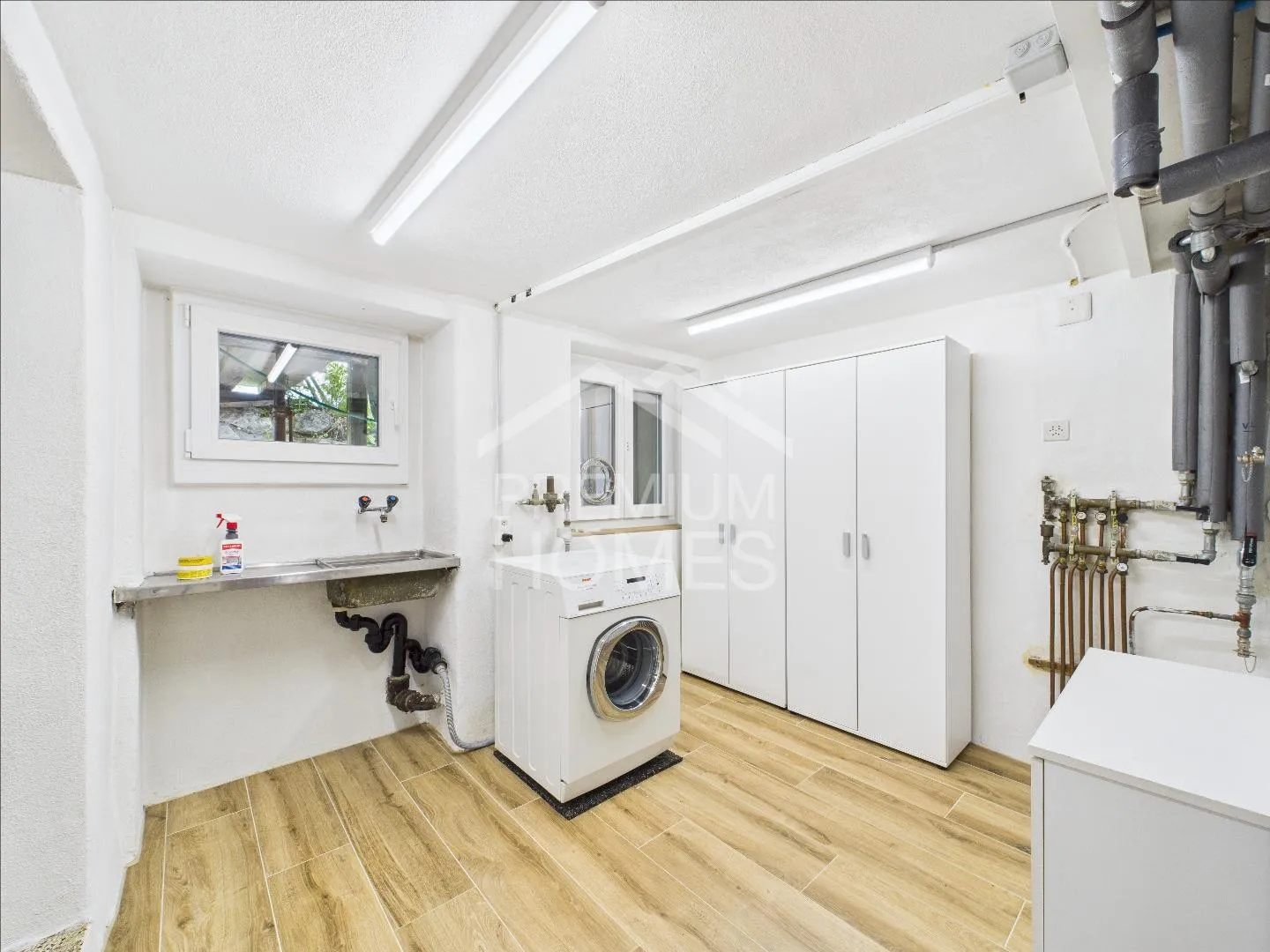 Licht, Raum und Ruhe - Zweifamilienhaus mit Potenzial - Foto 11 von 13