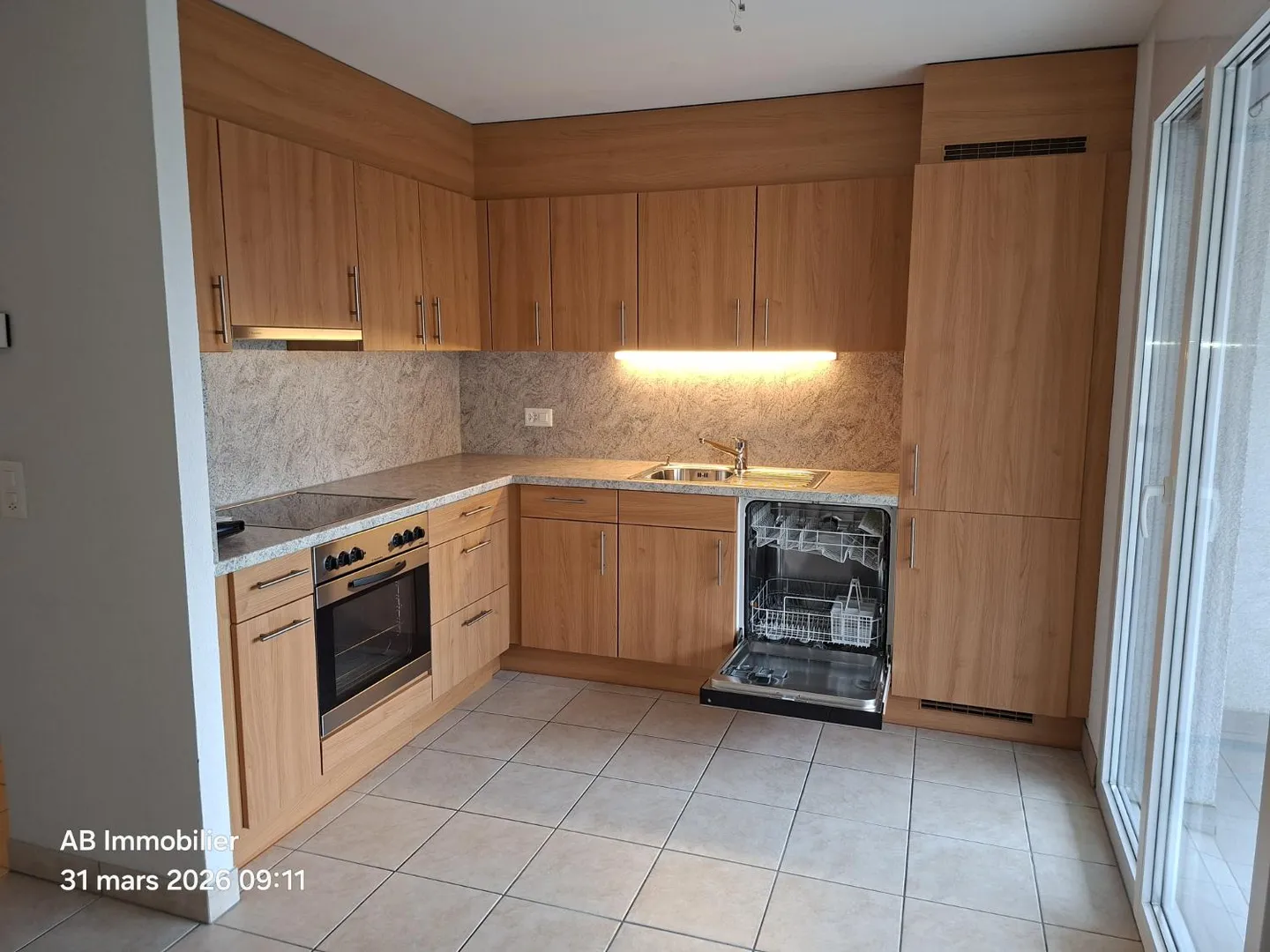 Apartment - Photo 2 of 8