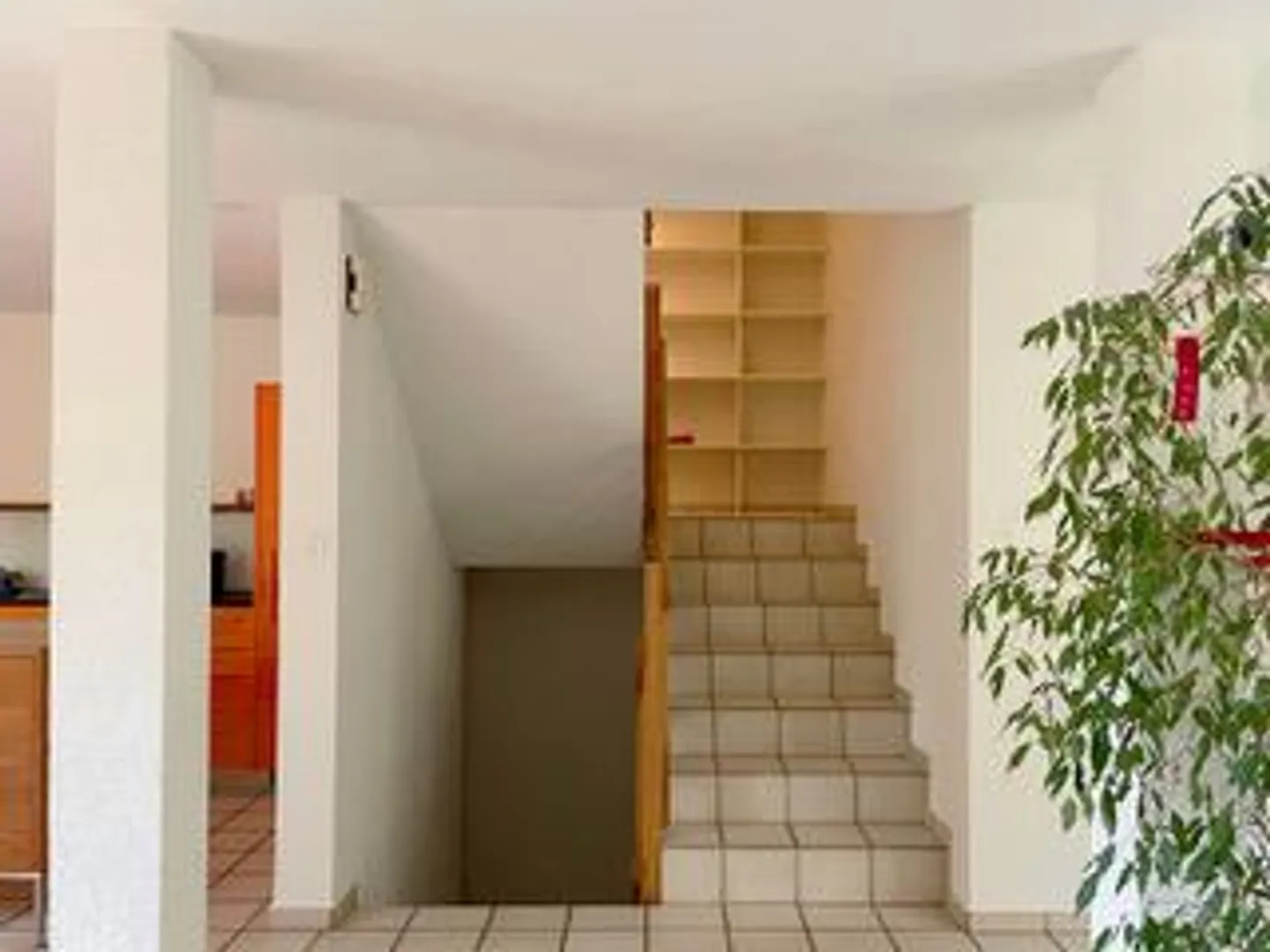 Casa unifamiliare (5.5 stanze) in un vivace insediamento familiare - Foto 6 di 10