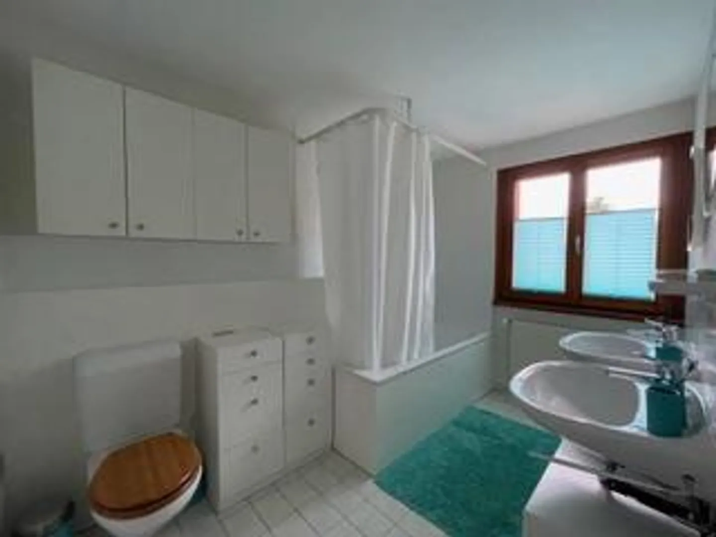 Casa unifamiliare (5.5 stanze) in un vivace insediamento familiare - Foto 7 di 10