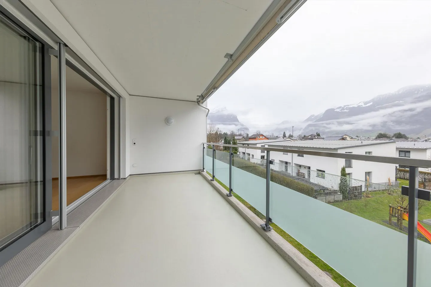 Appartamento di 3,5 stanze in affitto in posizione centrale - Foto 7 di 14