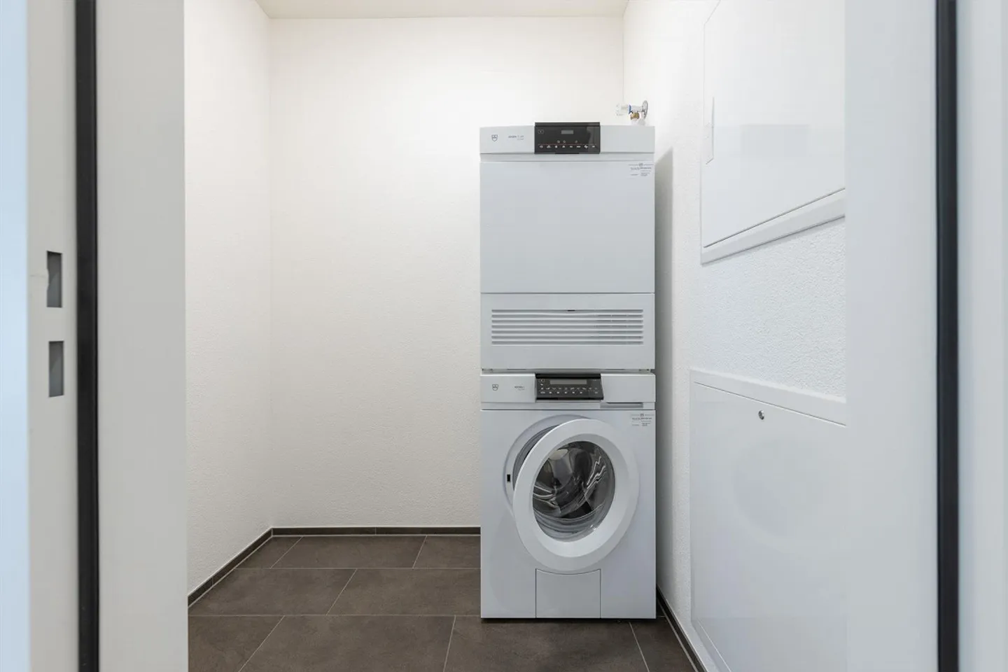 Appartamento di 3,5 stanze in affitto in posizione centrale - Foto 9 di 14