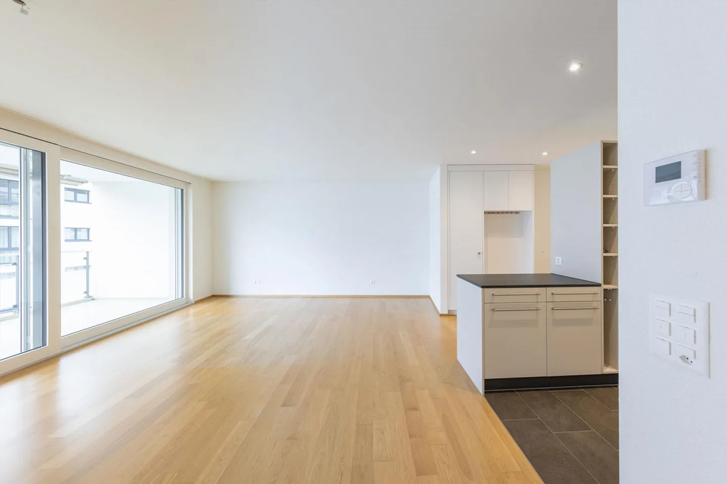 Appartamento di 3,5 stanze in affitto in posizione centrale - Foto 5 di 14