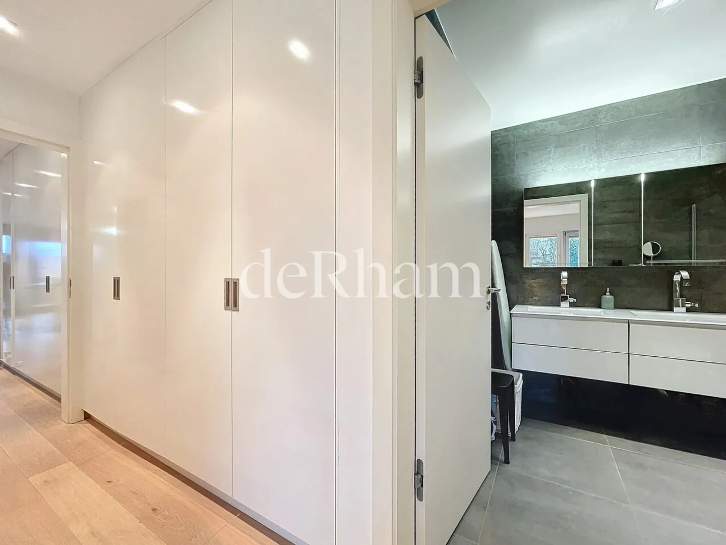 Wunderschöne 3,5-Zimmer-Wohnung mit Terrasse und Garten - Foto 5 von 9