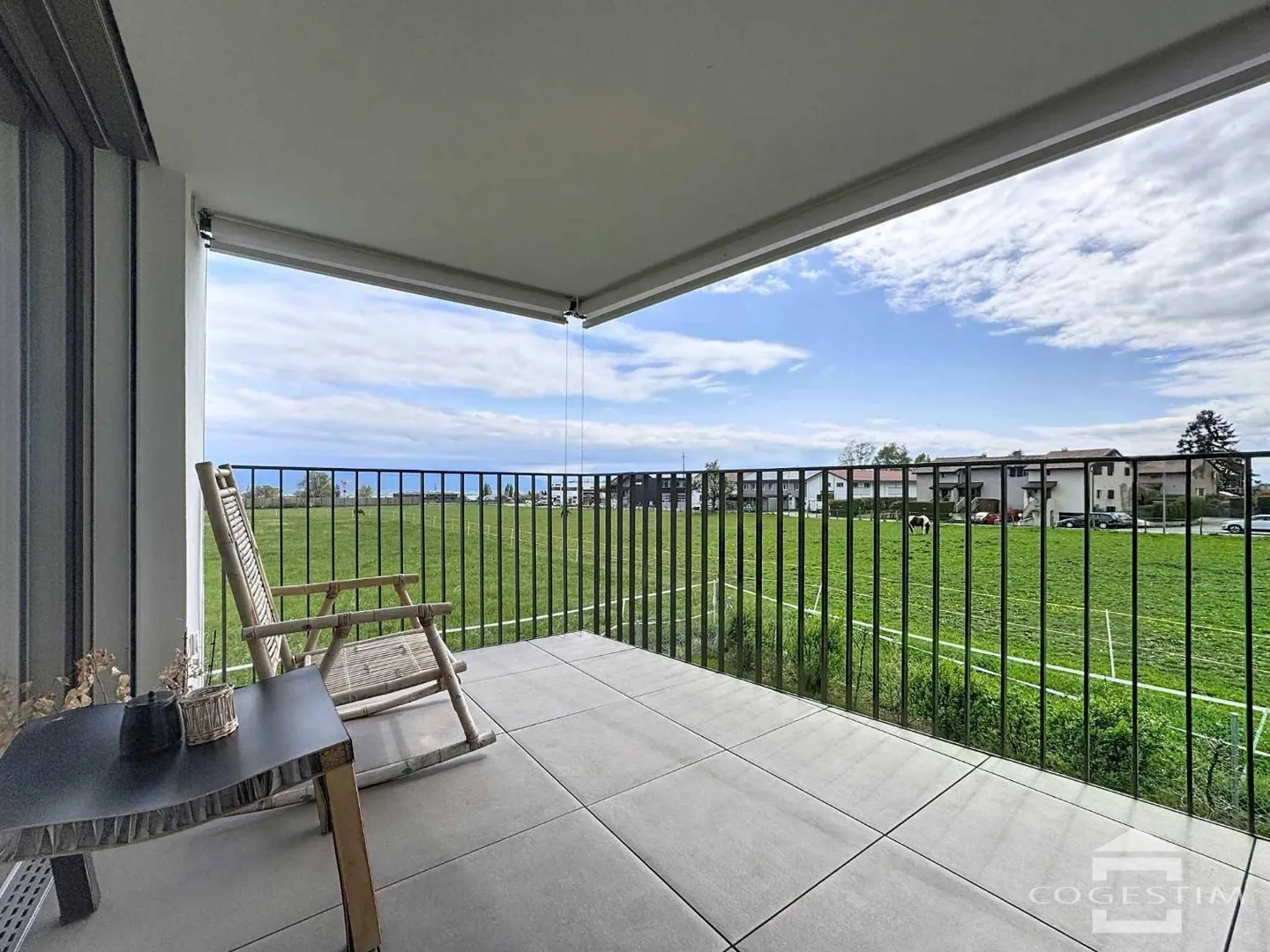 3.5 Room Apartment - Photo 1 of 9