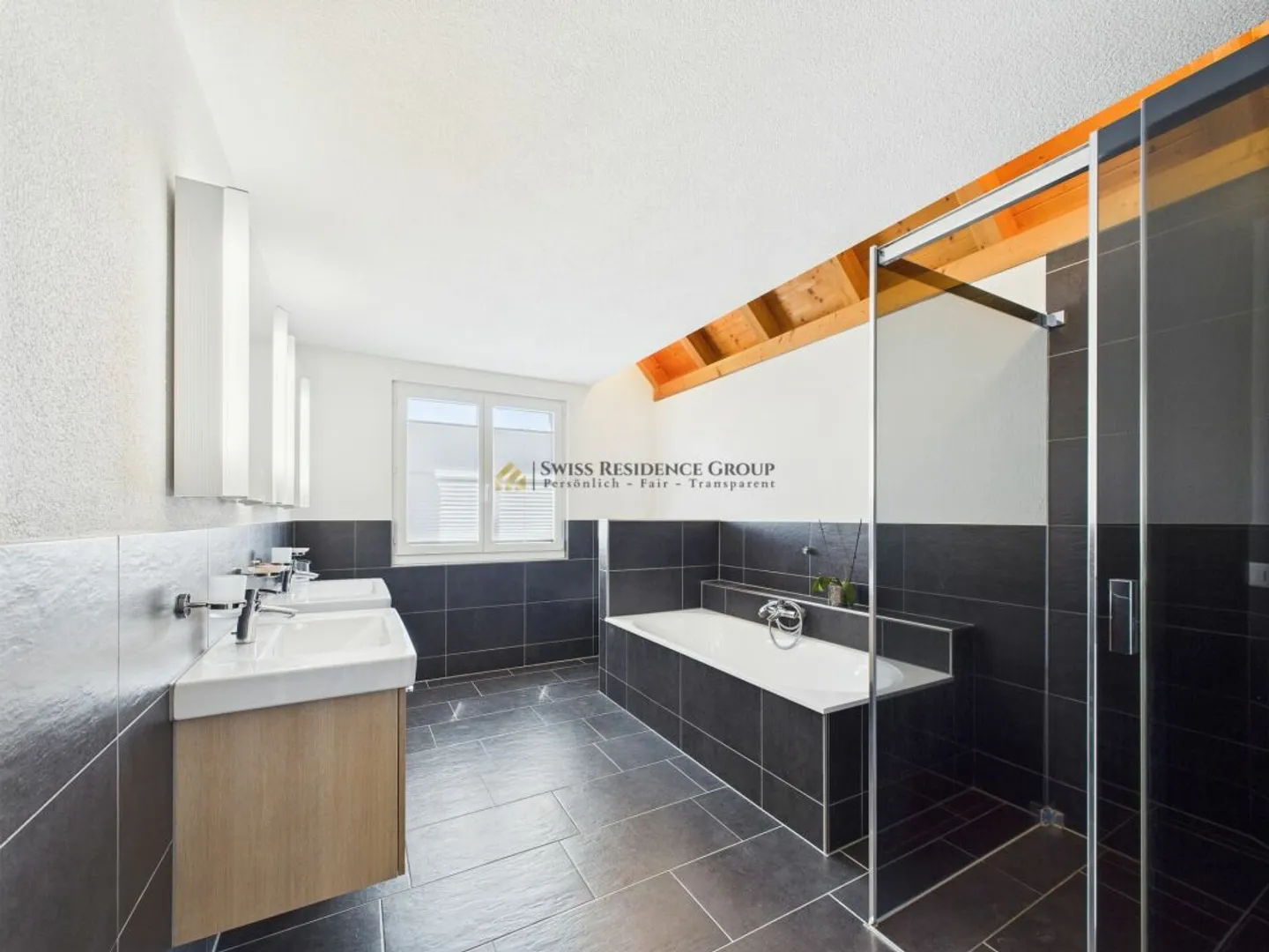 Charmantes Einfamilienhaus mit Garten - Foto 11 von 14