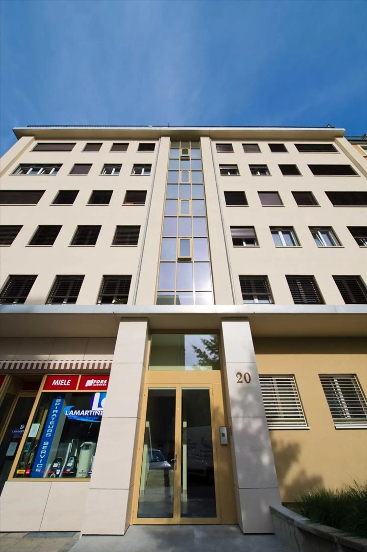 3-room apartment - Photo 1 of 2