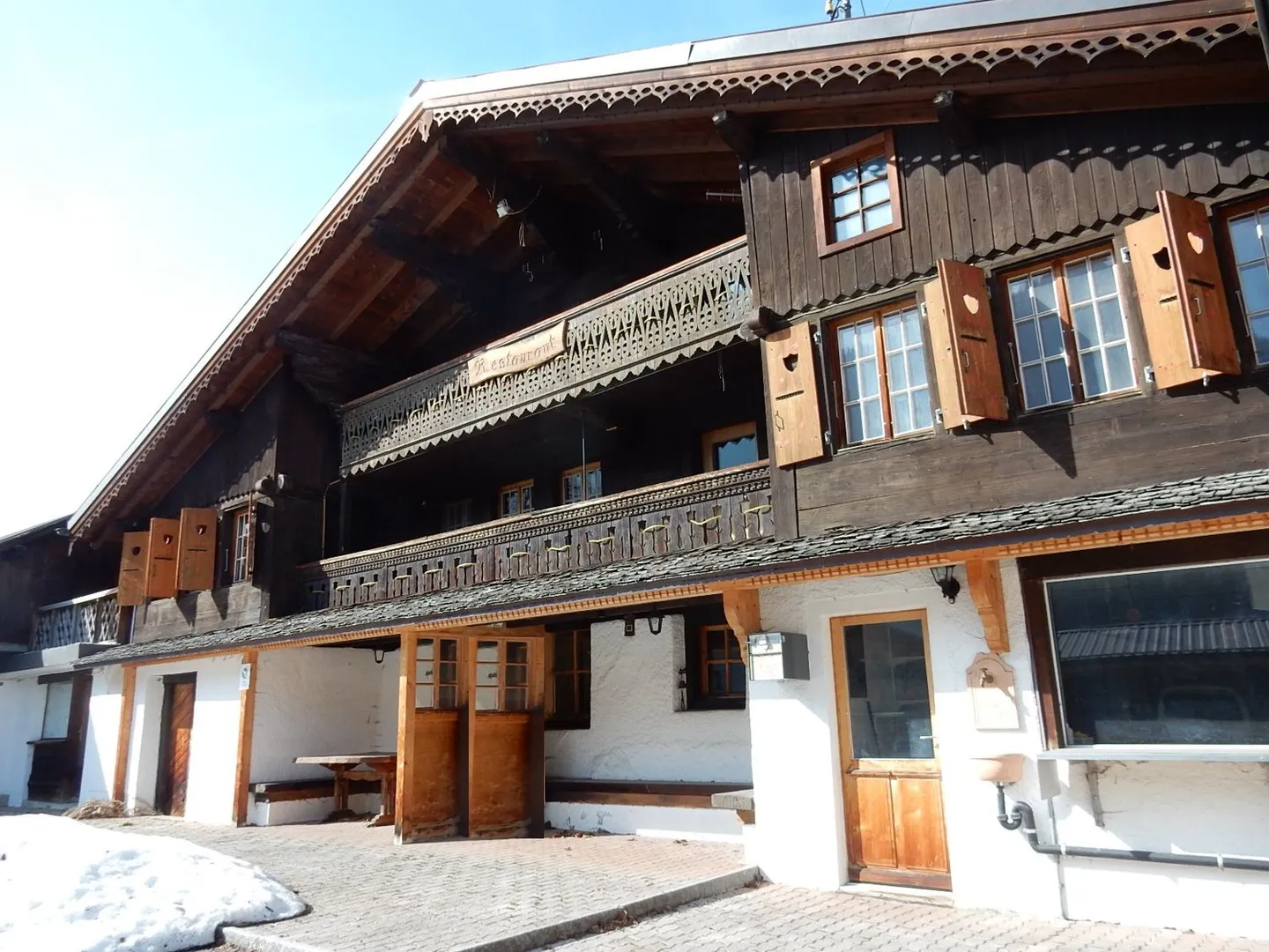 Charming Inn Café-Restaurant & Accommodations - Photo 1 of 4