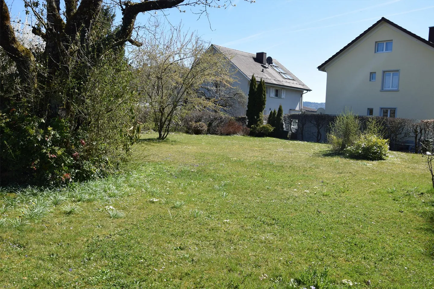 Single-family house with large land reserve - Photo 6 of 16