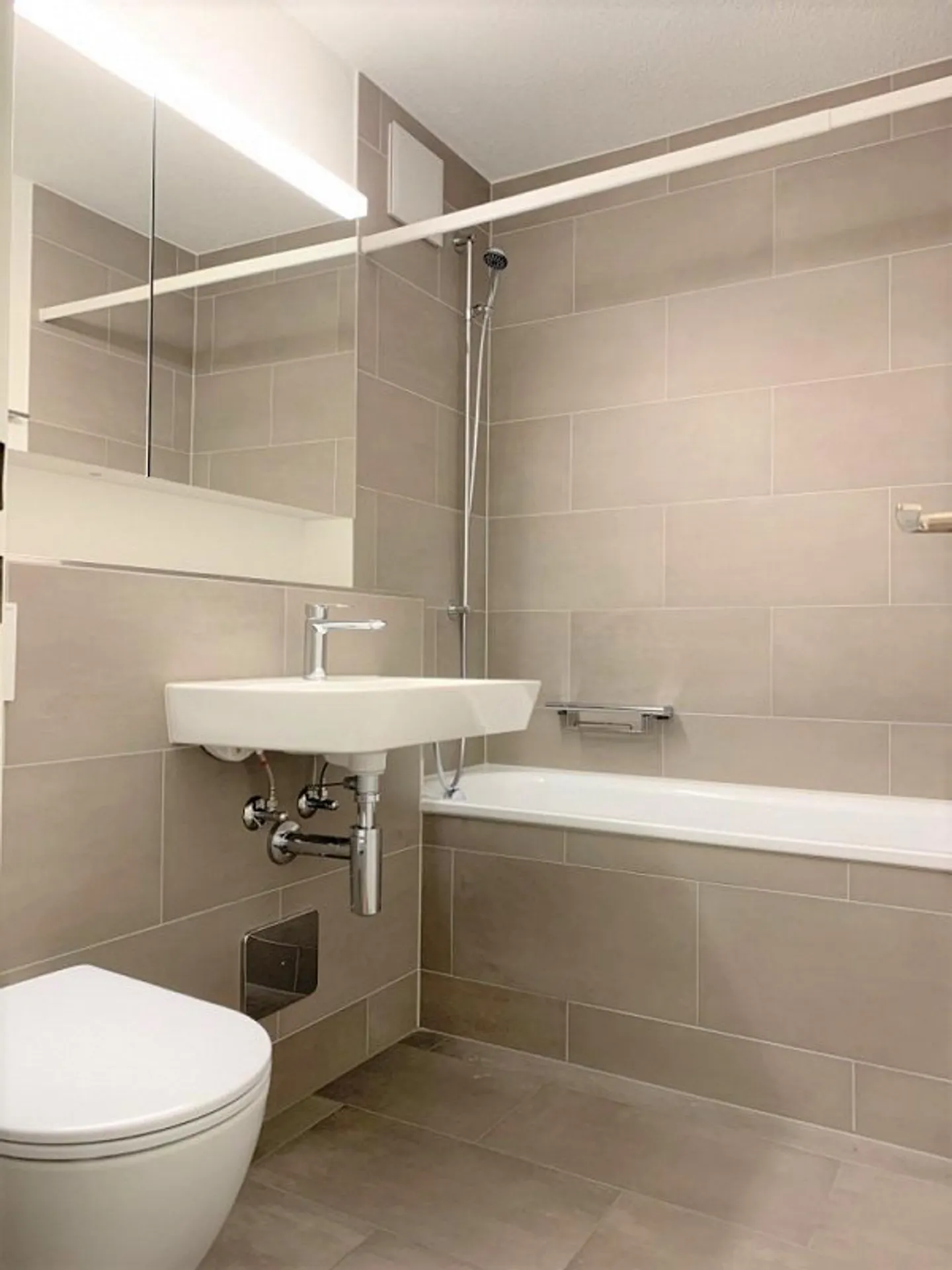 3.5 Zimmerwohnung in Kloten - Foto 3 von 8