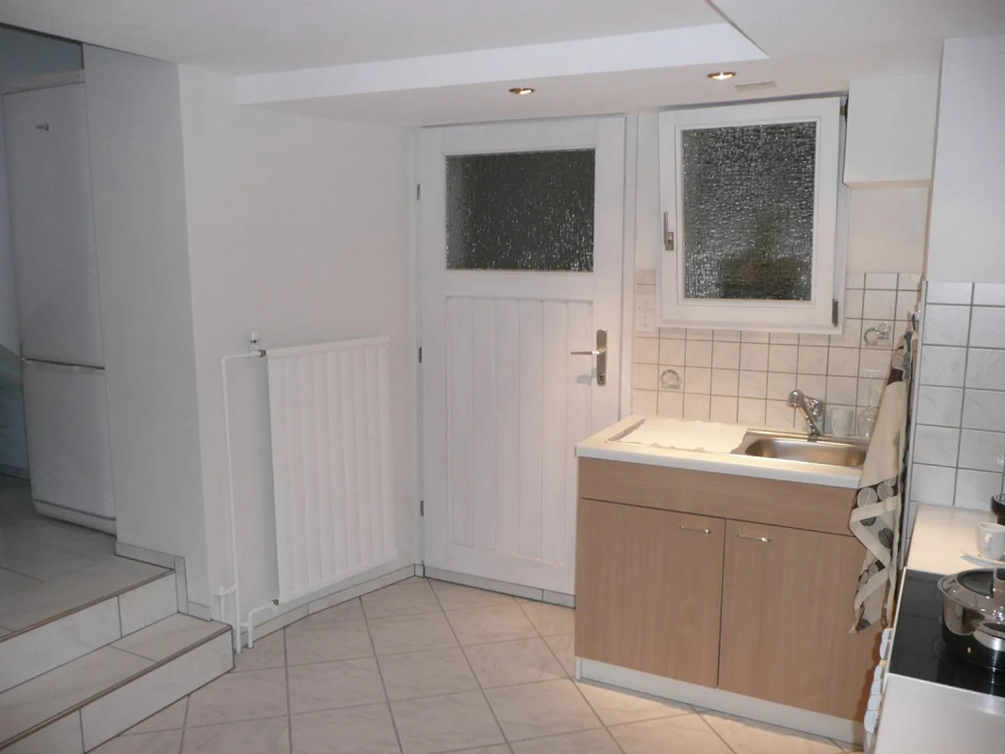 Appartement 3 pièces confortable situé au centre - Photo 2 sur 11