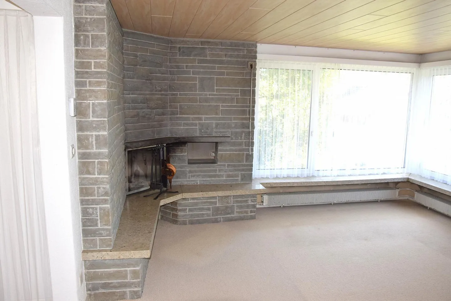 Single-family house with large land reserve - Photo 11 of 16