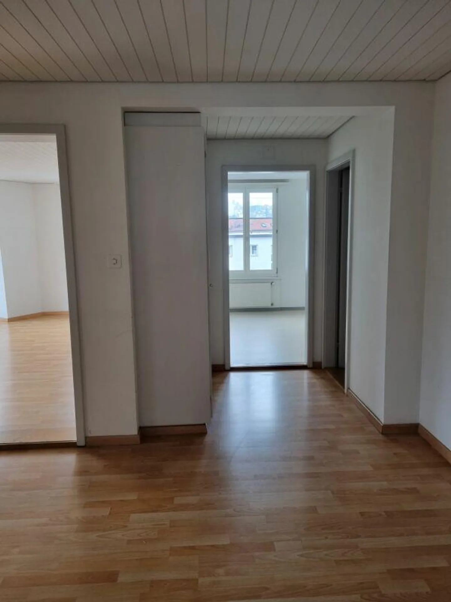 4.5 Room Old Building Apartment - Photo 8 of 10