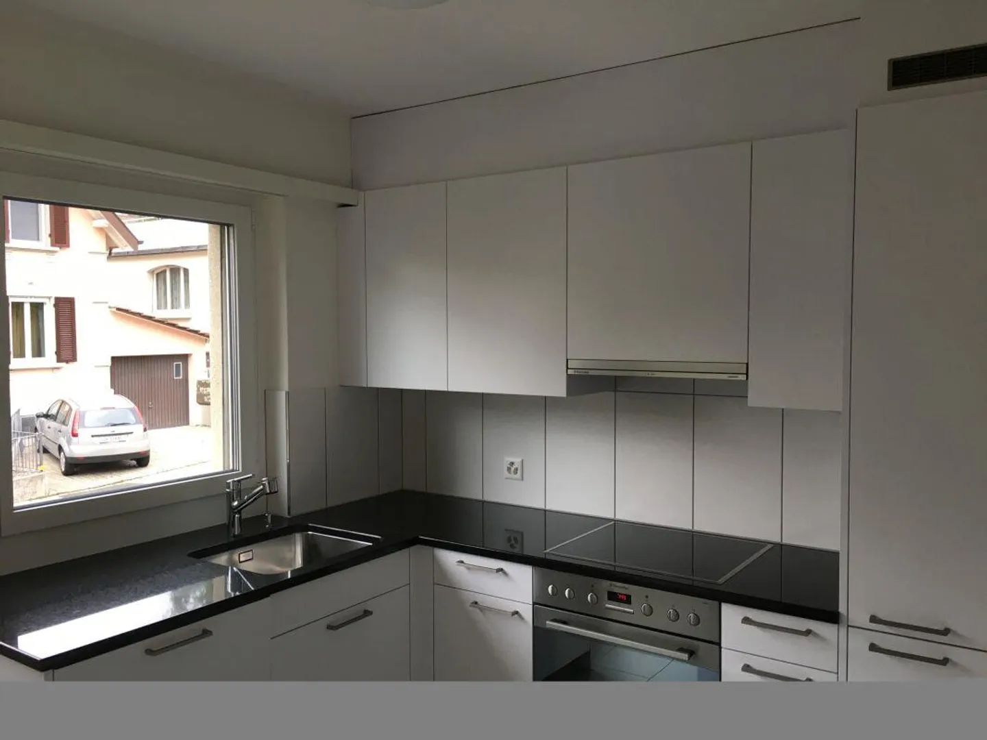 Gemütliche Wohnung mit Rheinblick - Foto 2 von 7