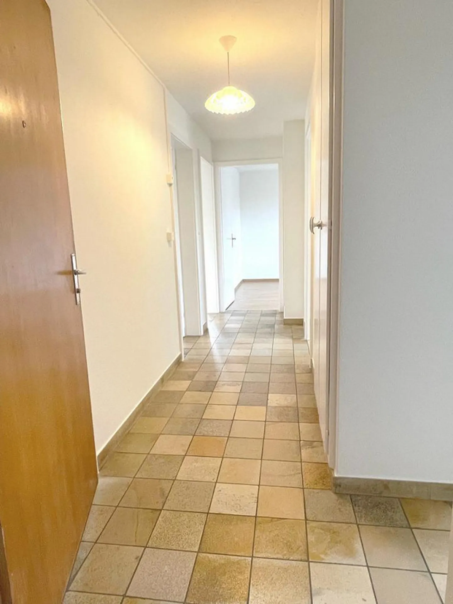 Appartement confortable dans un emplacement calme - 1 mois de loyer gratuit - Photo 5 sur 10
