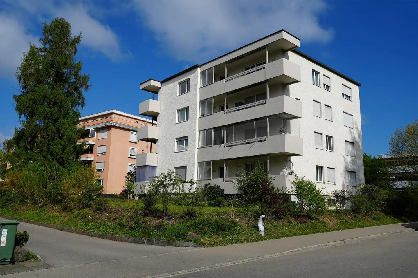 Appartamento ristrutturato e accogliente di 4½ locali nel quartiere Lindenhof... - Foto 1 di 18