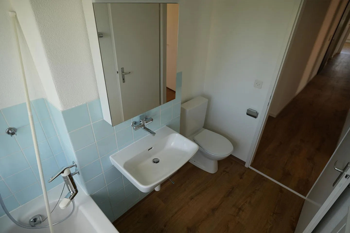 Appartamento ristrutturato e accogliente di 4½ locali nel quartiere Lindenhof... - Foto 10 di 18