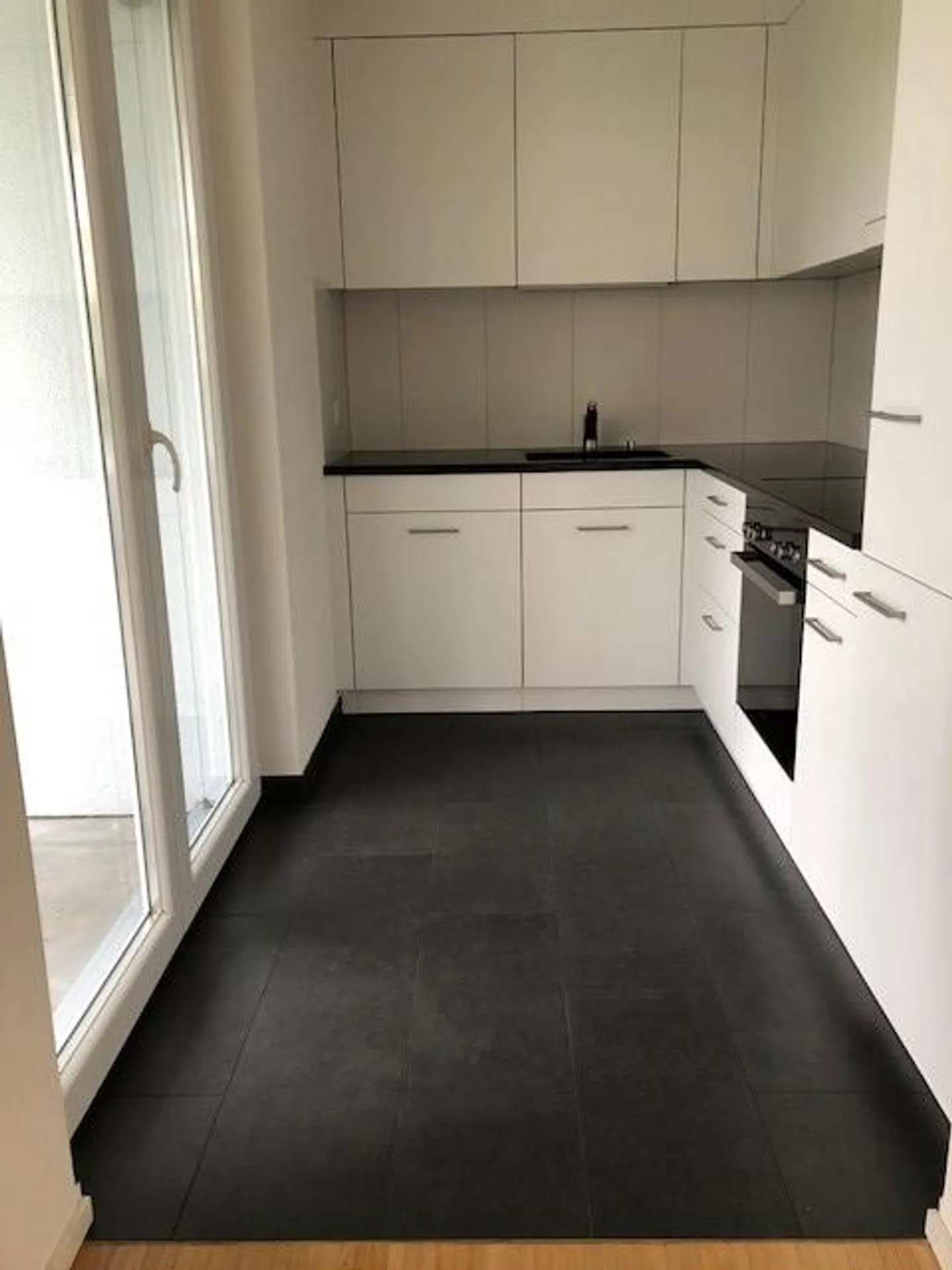 Rent without deposit - Here you will find your dream apartment! - Photo 3 of 5