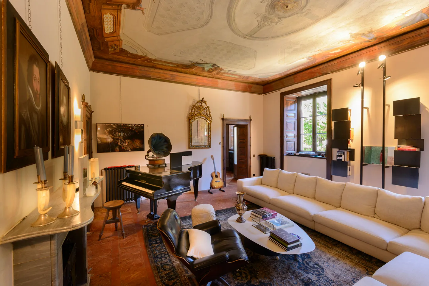Guidini Castle - Magnificent Historical Property in Collina d'Oro - Photo 6 of 16