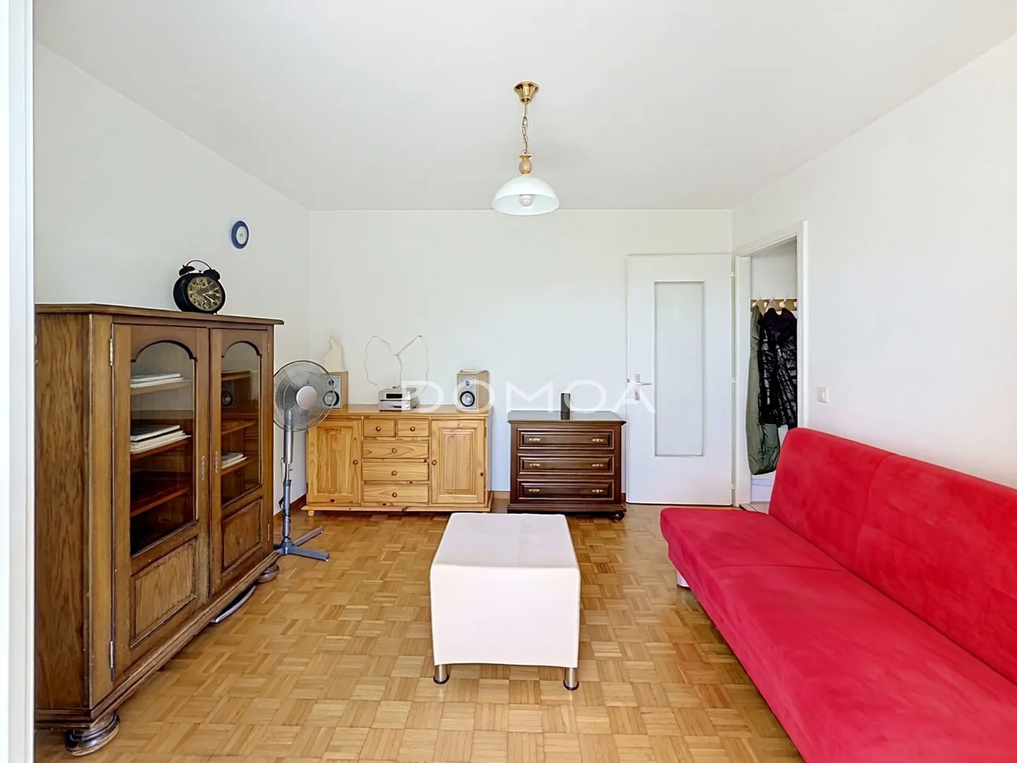 Beautiful 2.5-room apartment on the 3rd floor - Photo 3 of 10
