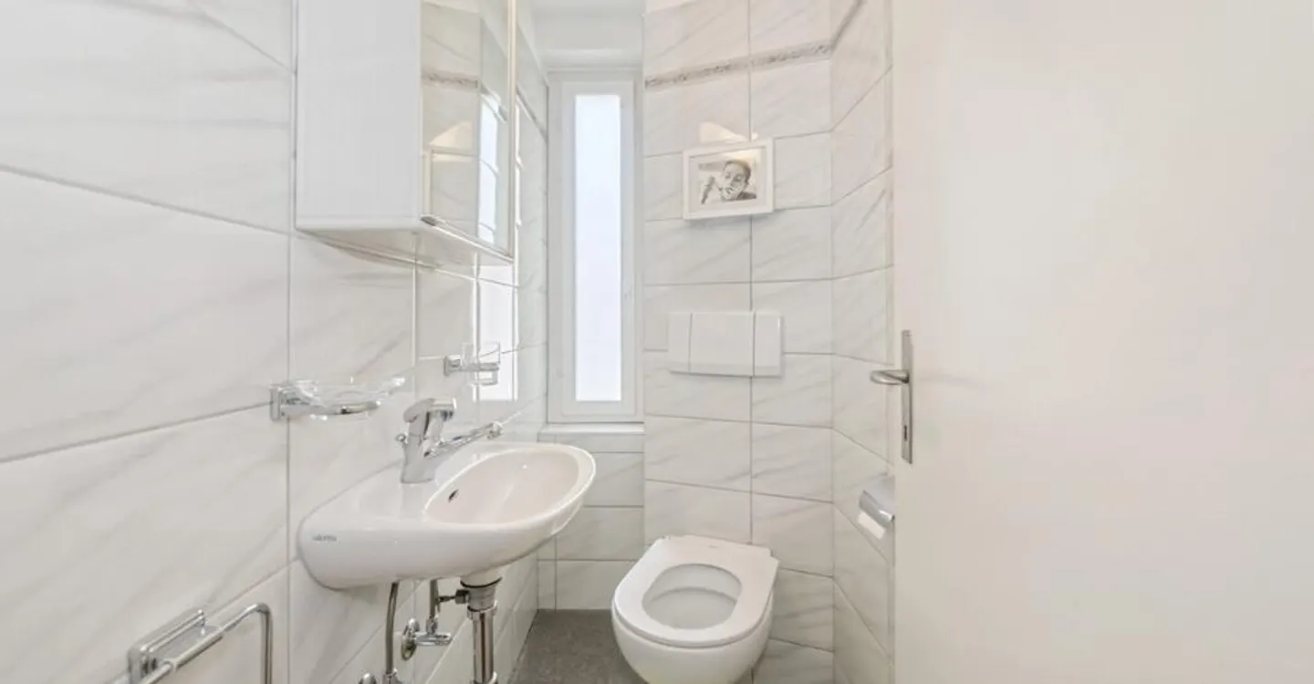 Zollikerberg : Appartement avec potentiel pour des idées personnelles - Photo 2 sur 4