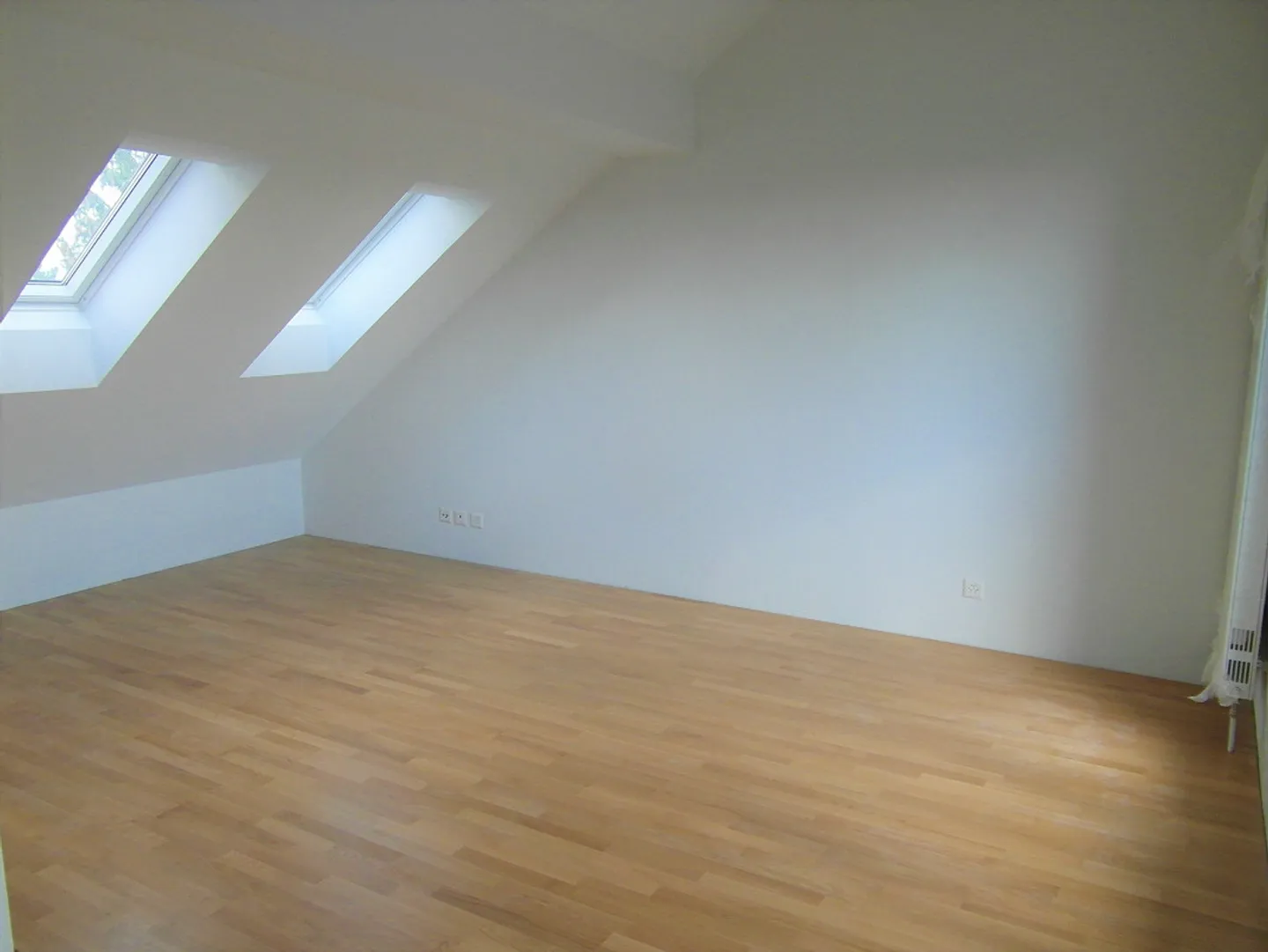 Elegante appartamento attico di 3,5 stanze con terrazza sul tetto - Foto 6 di 25